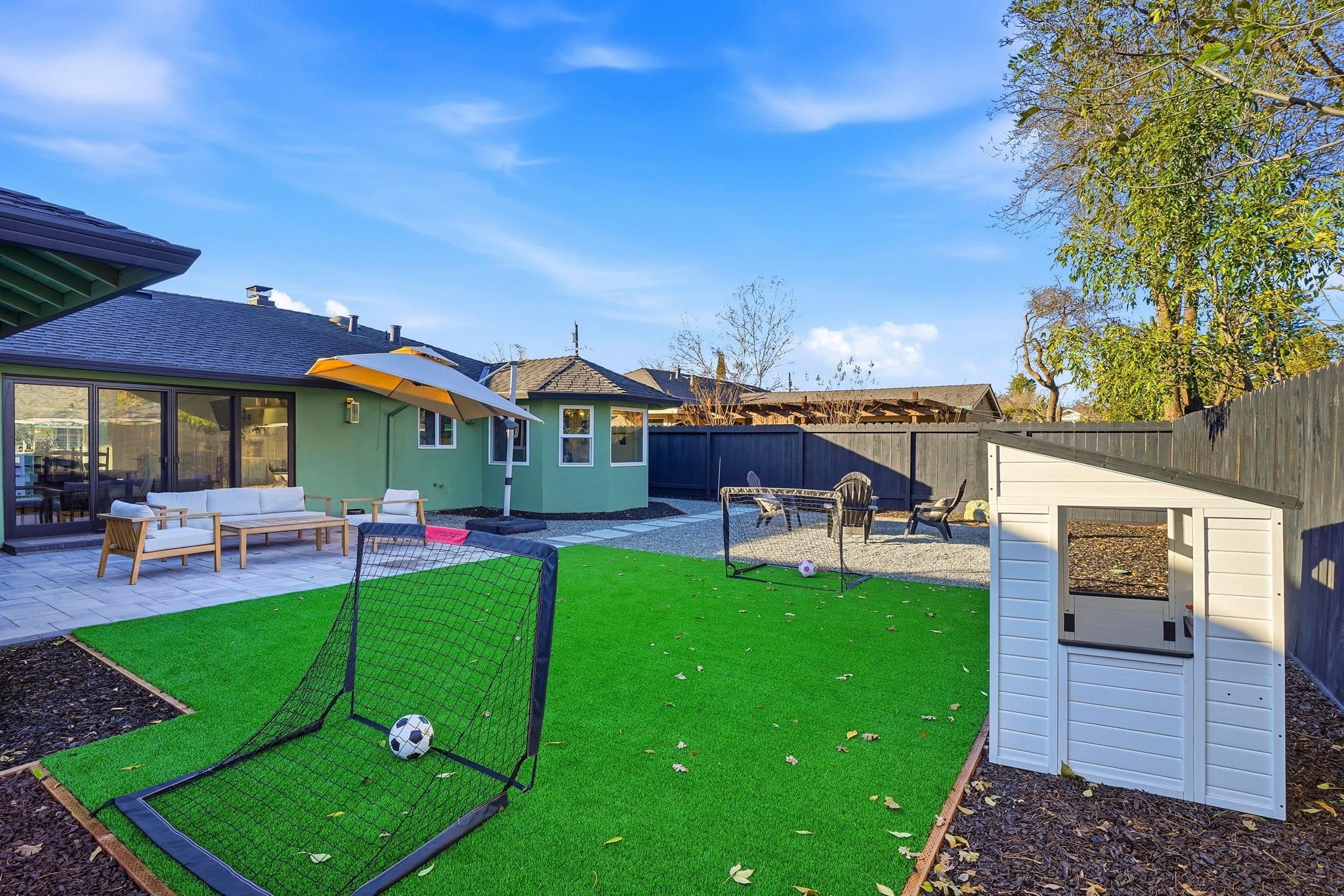 Detail Gallery Image 24 of 30 For 184 Hazel Drive, Pleasant Hill,  CA 94523 - 3 Beds | 2 Baths