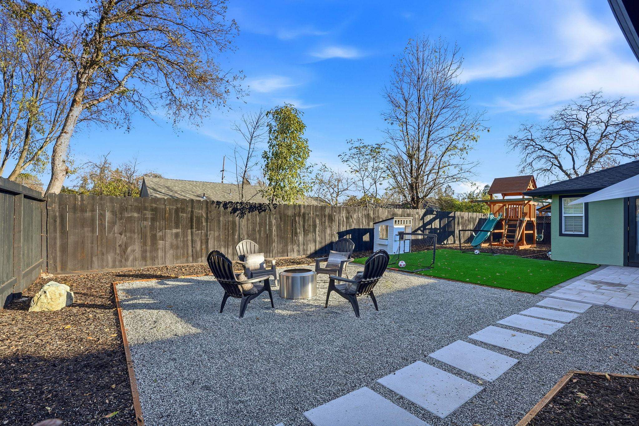 Detail Gallery Image 25 of 30 For 184 Hazel Drive, Pleasant Hill,  CA 94523 - 3 Beds | 2 Baths