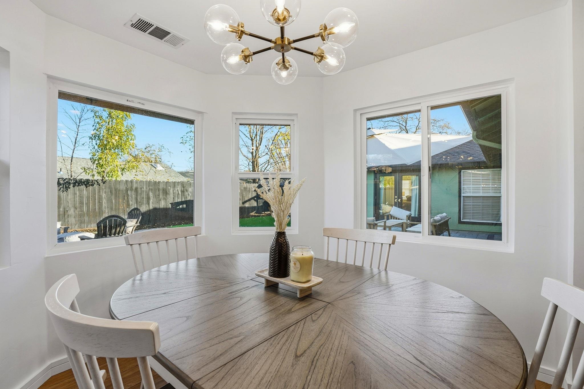 Detail Gallery Image 10 of 30 For 184 Hazel Drive, Pleasant Hill,  CA 94523 - 3 Beds | 2 Baths