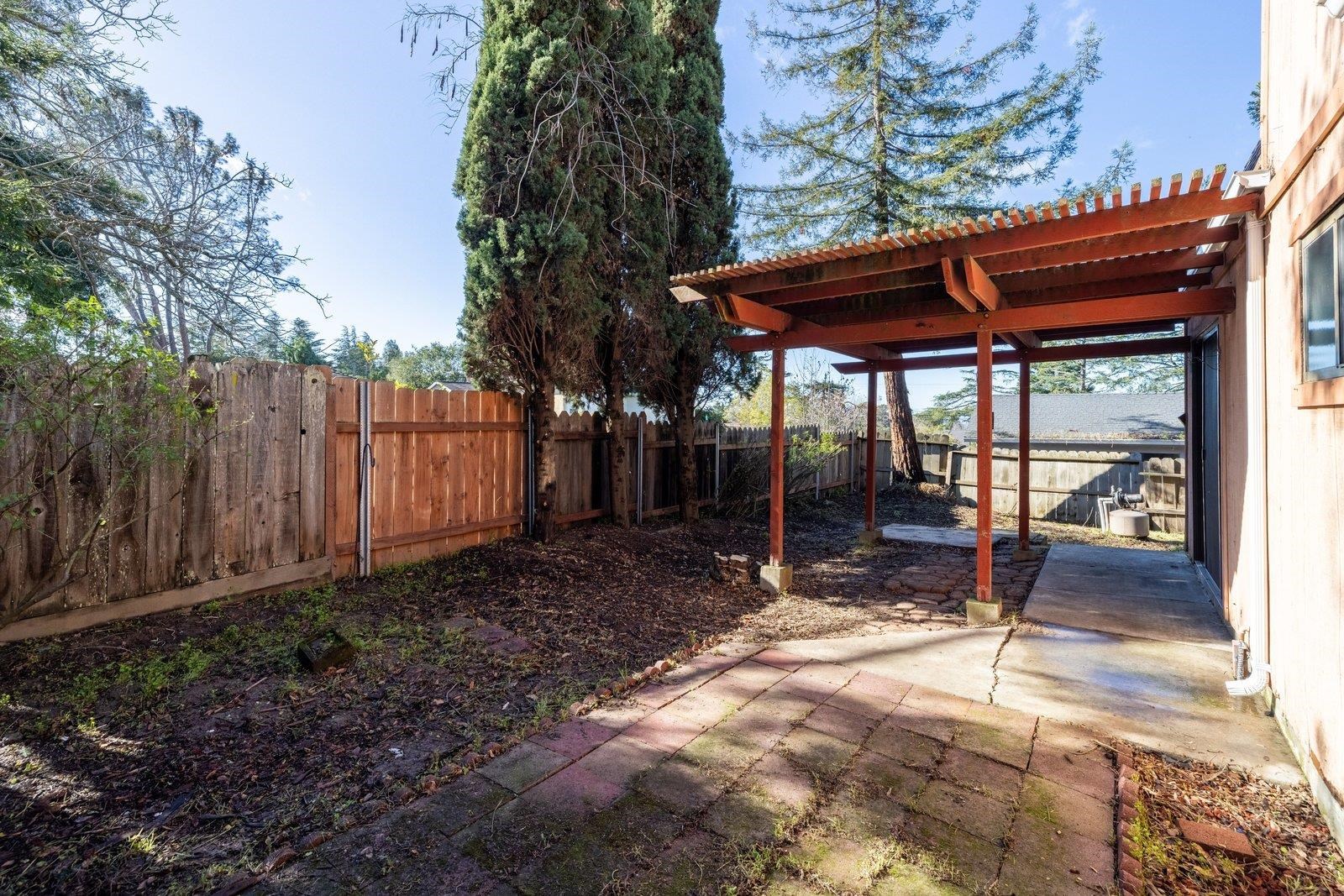 Detail Gallery Image 11 of 53 For 23884 Madeiros Ave, Hayward,  CA 94541 - 3 Beds | 2/1 Baths