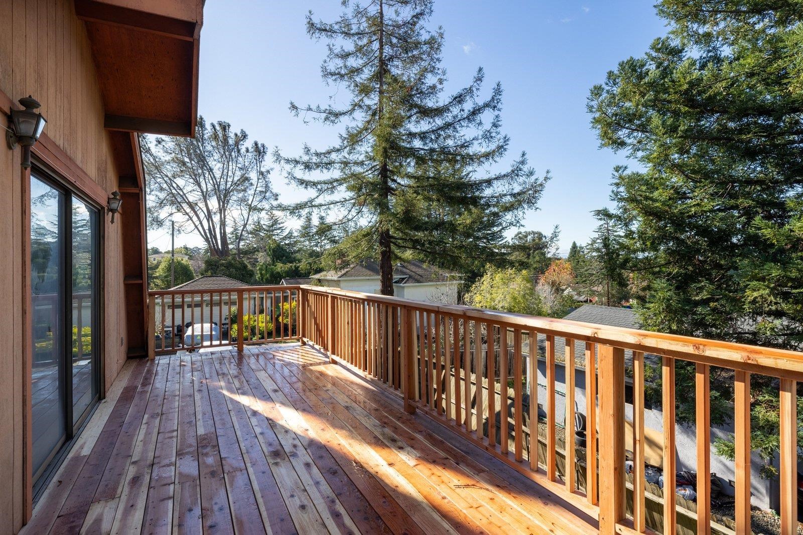 Detail Gallery Image 16 of 53 For 23884 Madeiros Ave, Hayward,  CA 94541 - 3 Beds | 2/1 Baths