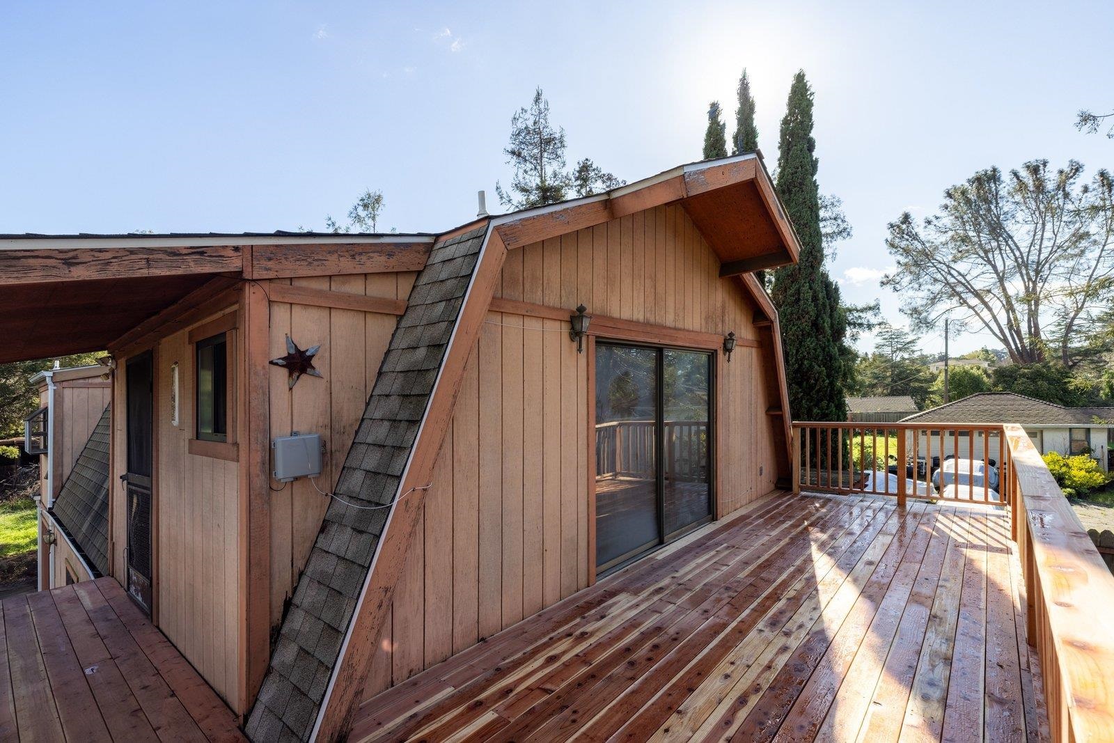 Detail Gallery Image 17 of 53 For 23884 Madeiros Ave, Hayward,  CA 94541 - 3 Beds | 2/1 Baths