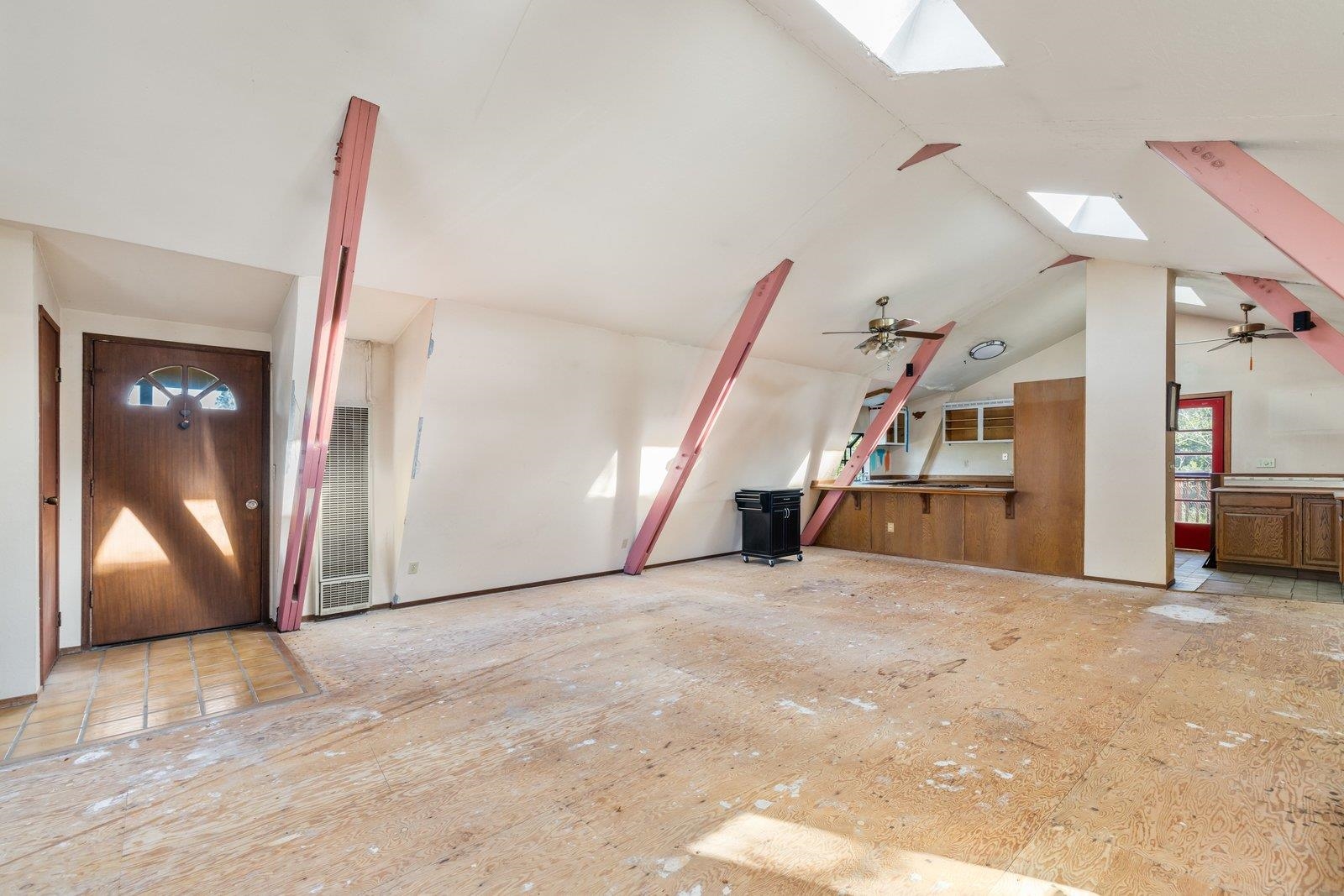 Detail Gallery Image 23 of 53 For 23884 Madeiros Ave, Hayward,  CA 94541 - 3 Beds | 2/1 Baths