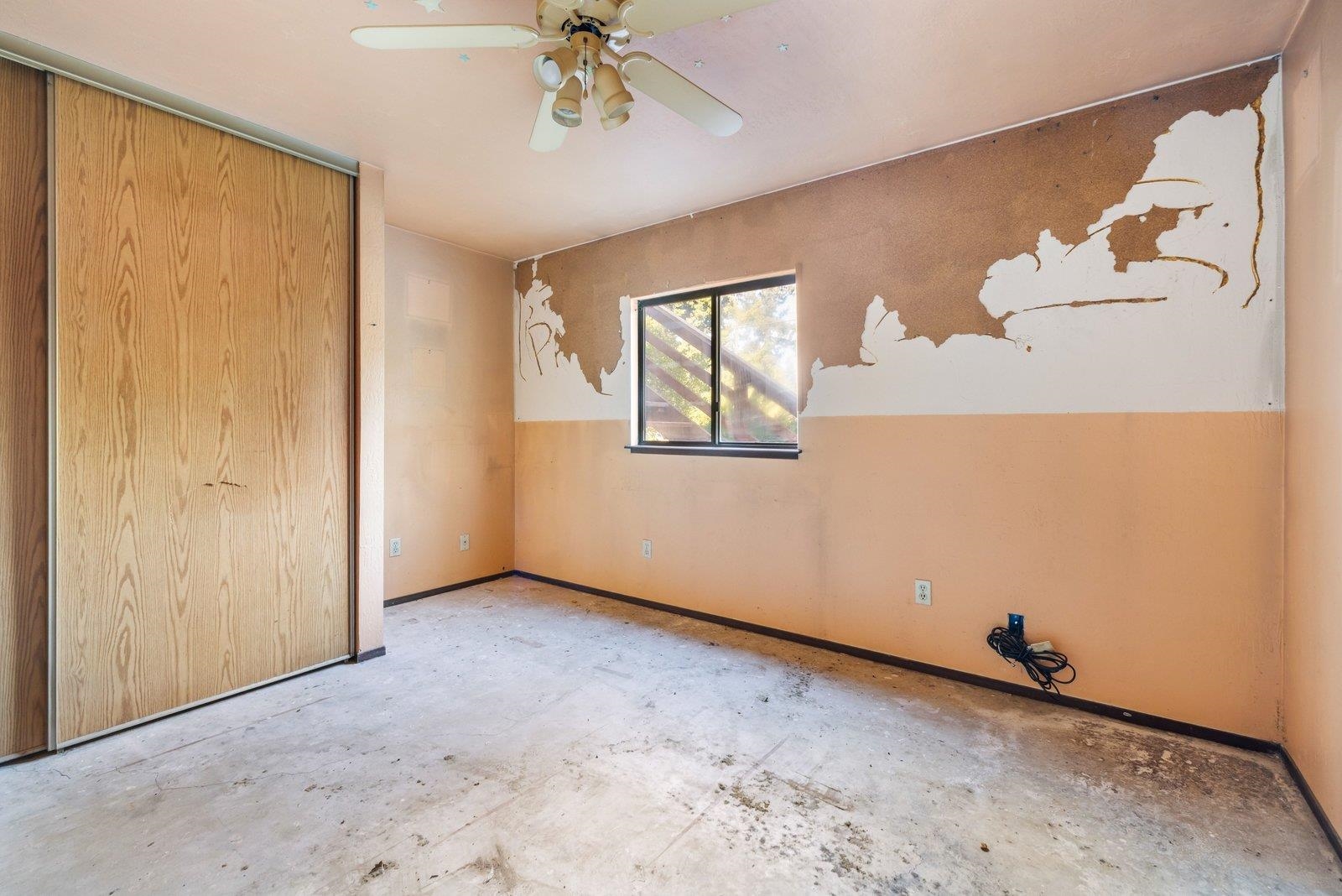 Detail Gallery Image 32 of 53 For 23884 Madeiros Ave, Hayward,  CA 94541 - 3 Beds | 2/1 Baths