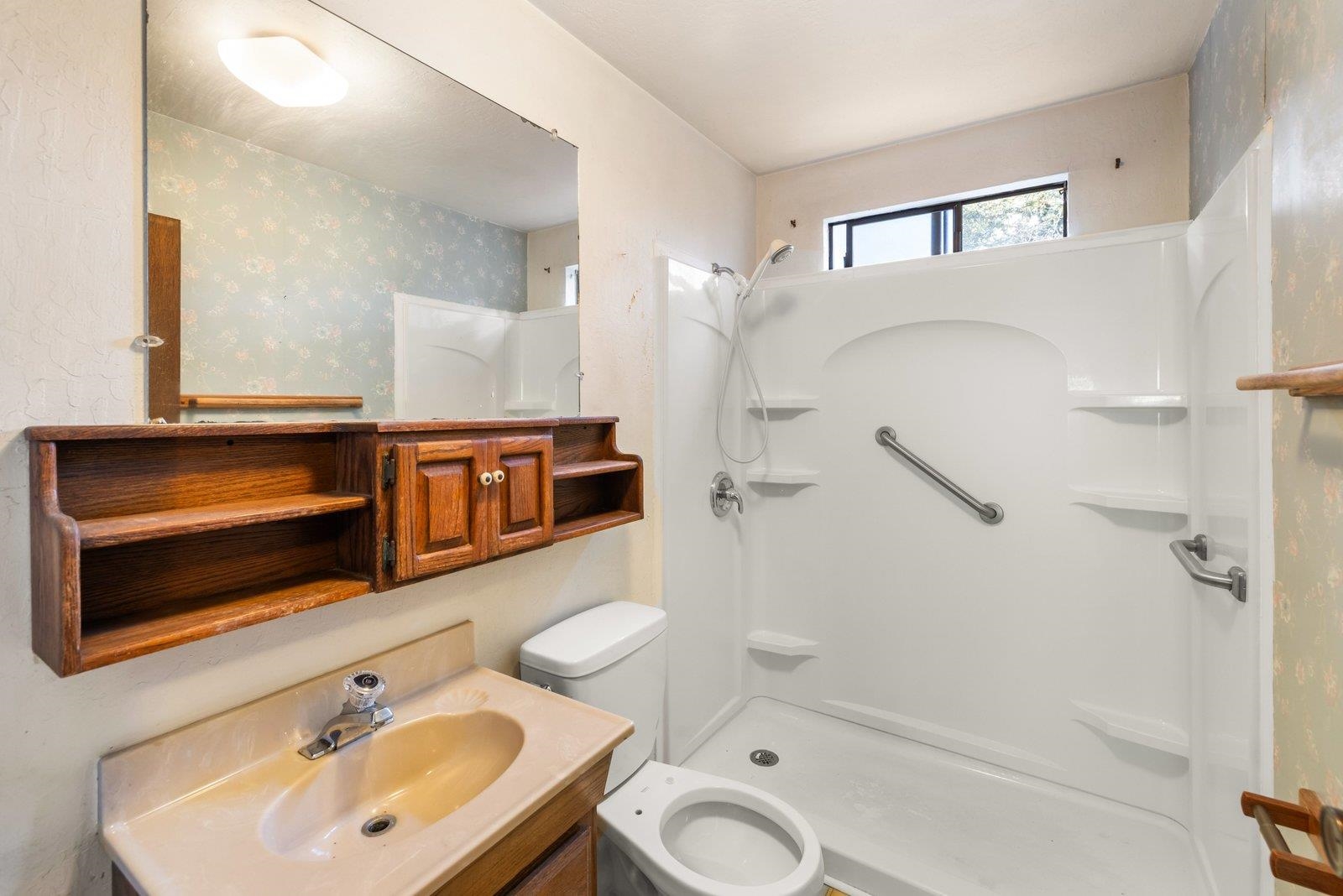 Detail Gallery Image 34 of 53 For 23884 Madeiros Ave, Hayward,  CA 94541 - 3 Beds | 2/1 Baths