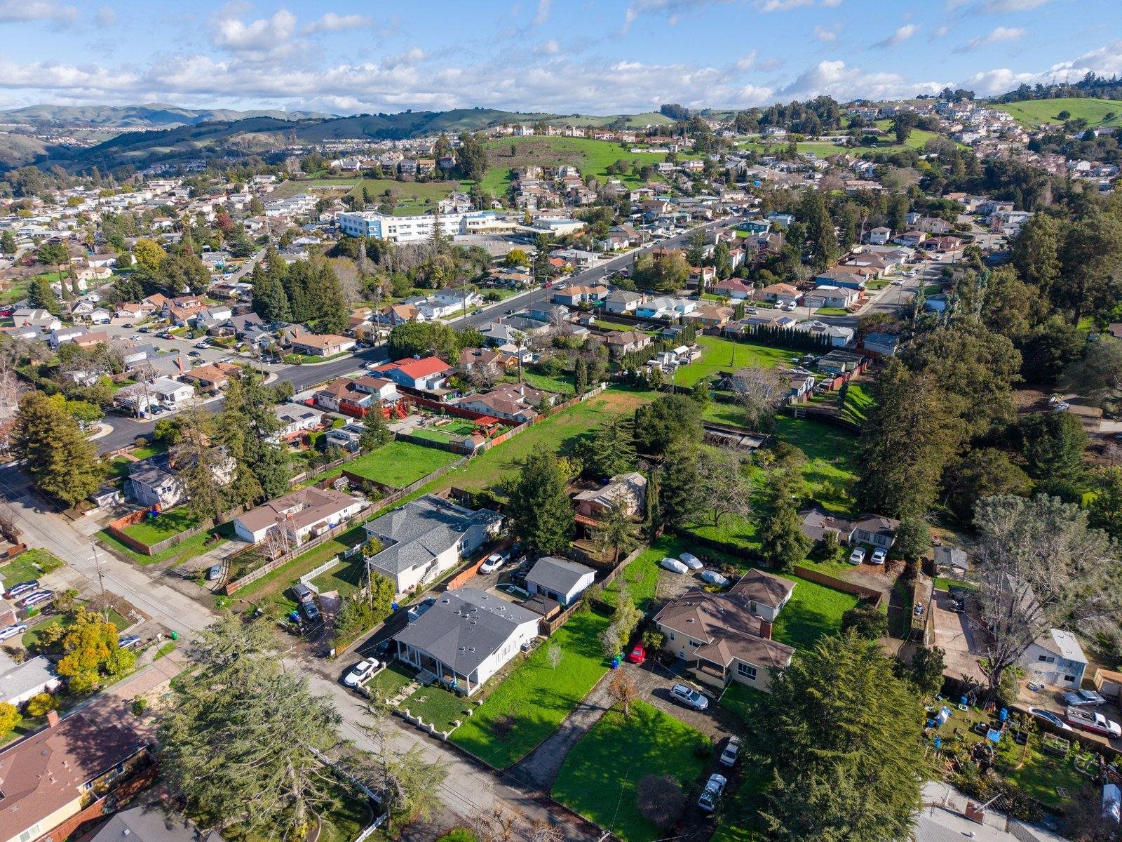 Detail Gallery Image 50 of 53 For 23884 Madeiros Ave, Hayward,  CA 94541 - 3 Beds | 2/1 Baths