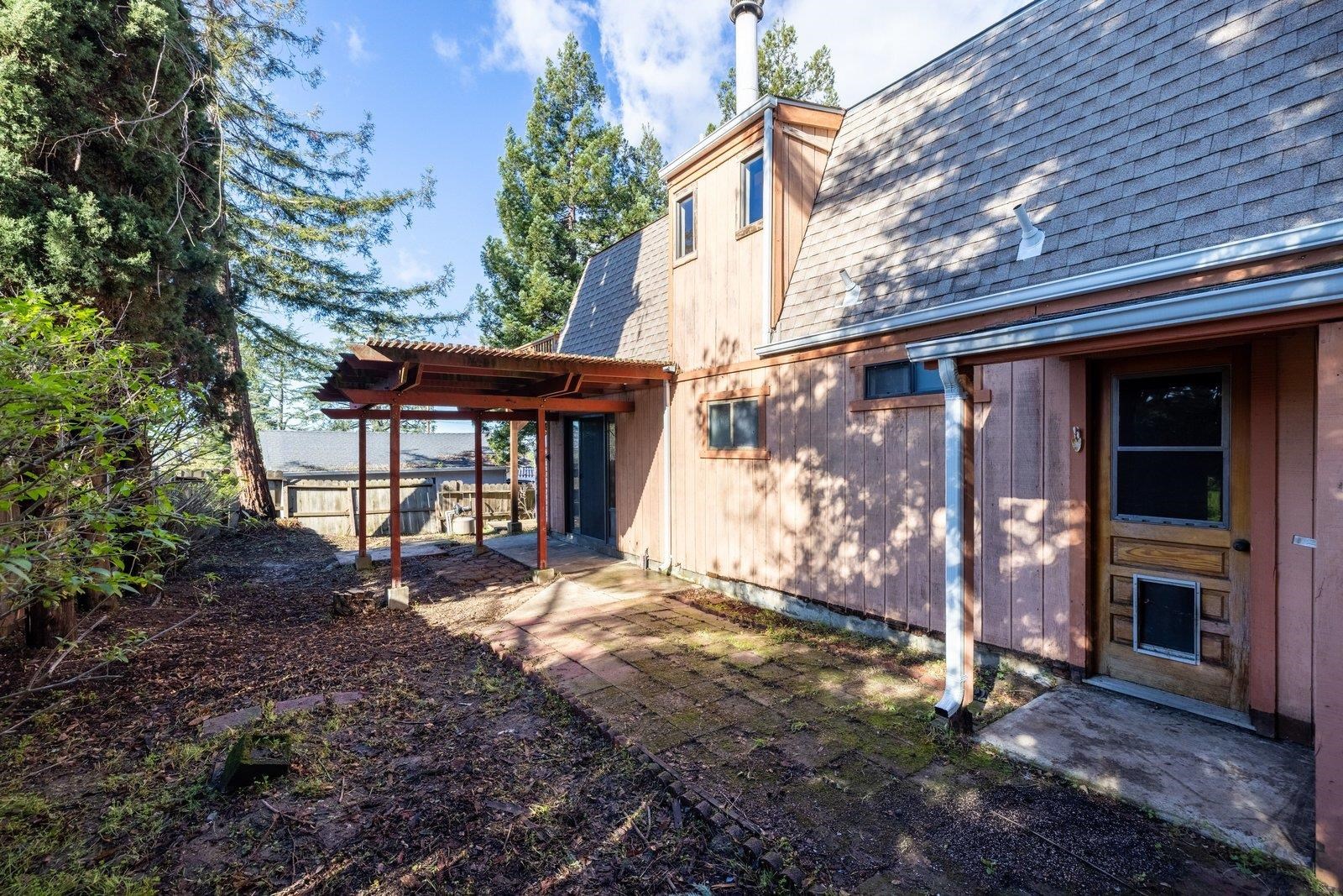 Detail Gallery Image 8 of 53 For 23884 Madeiros Ave, Hayward,  CA 94541 - 3 Beds | 2/1 Baths