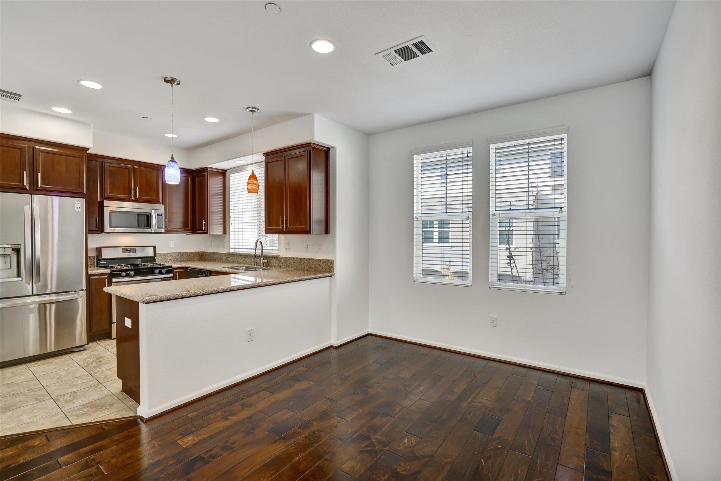 Photo #12: 41120414 Listing: Photo #12