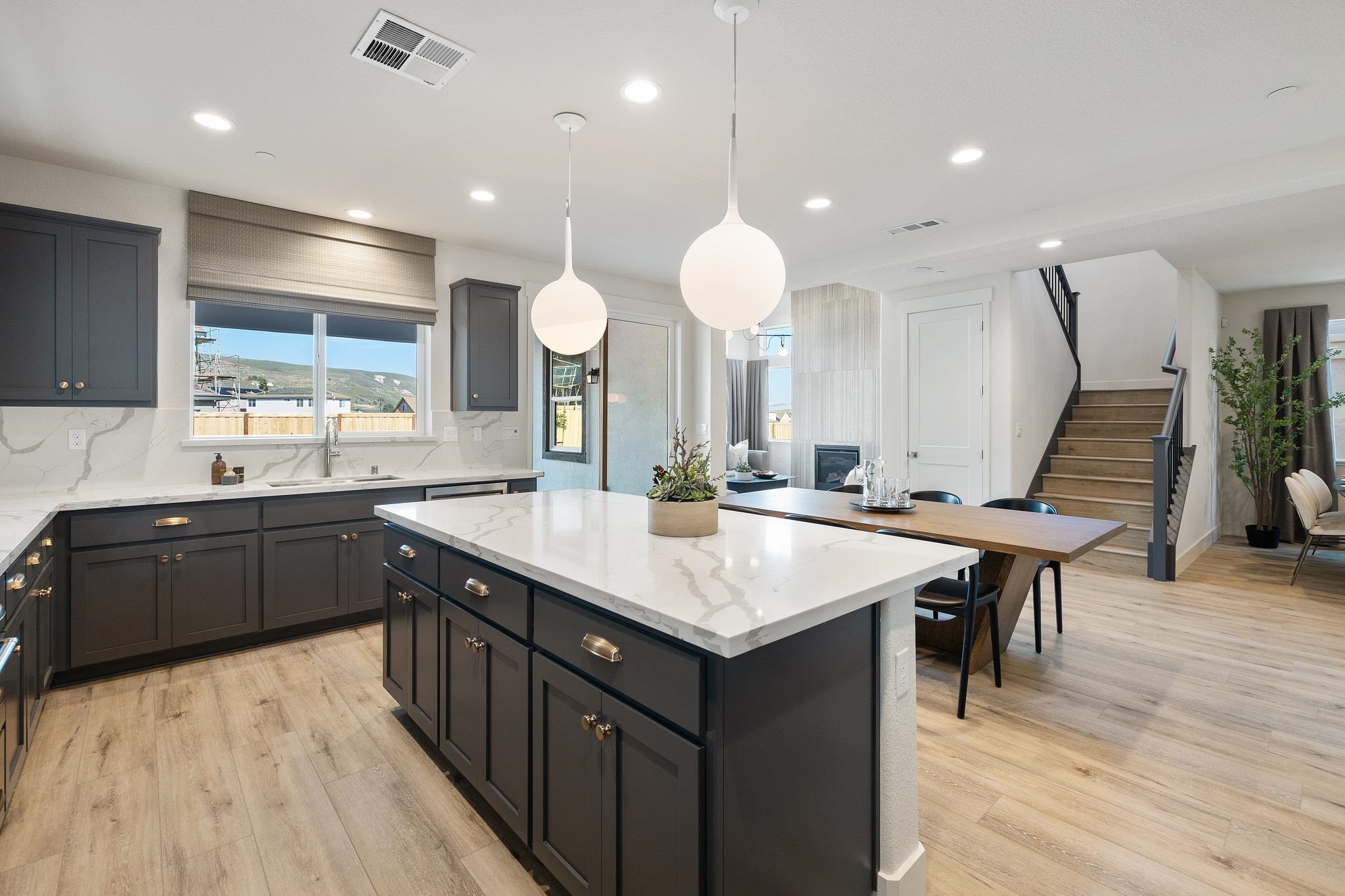 Detail Gallery Image 17 of 60 For 1552 Millennium Way, Fairfield,  CA 94533 - 5 Beds | 4 Baths