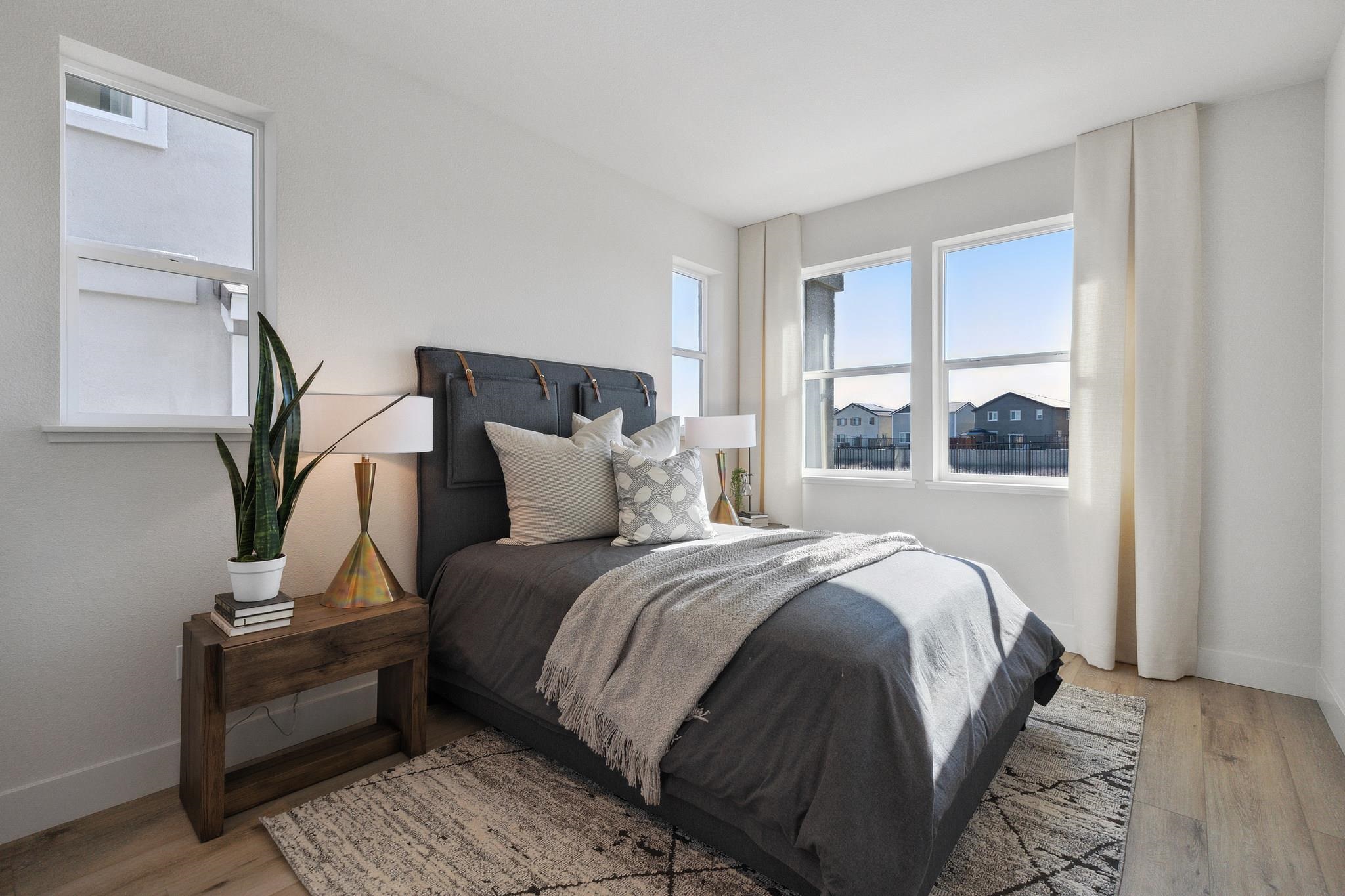 Detail Gallery Image 26 of 60 For 1552 Millennium Way, Fairfield,  CA 94533 - 5 Beds | 4 Baths