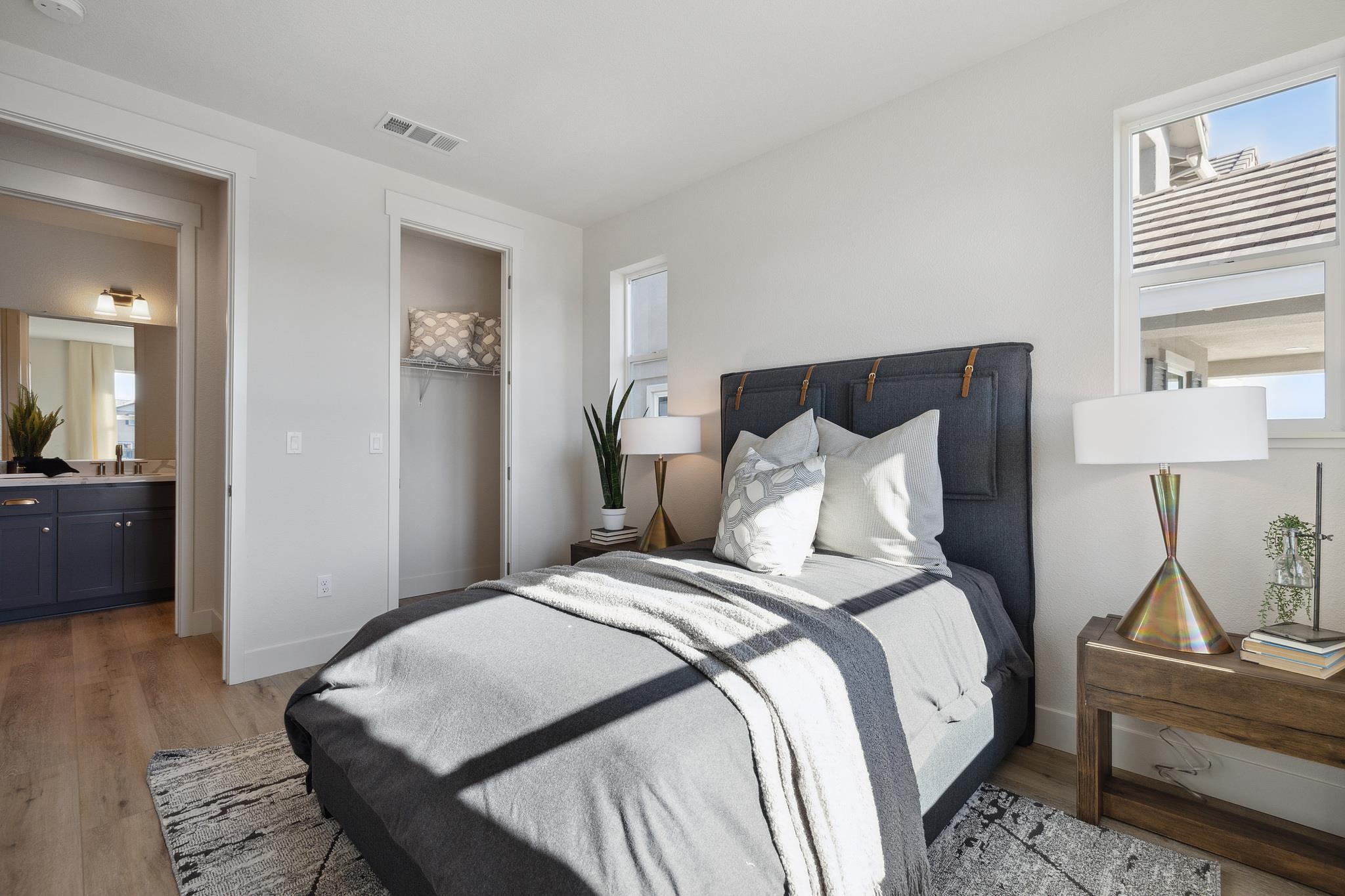 Detail Gallery Image 27 of 60 For 1552 Millennium Way, Fairfield,  CA 94533 - 5 Beds | 4 Baths