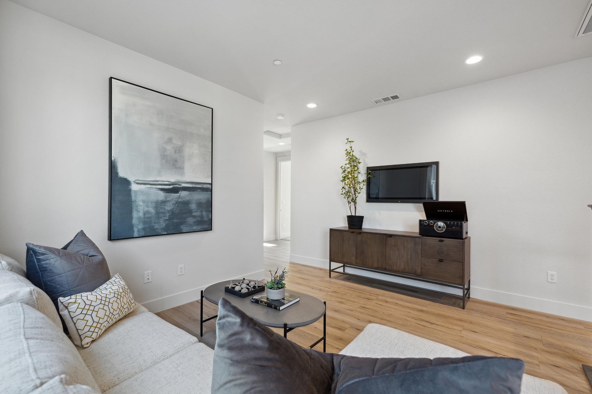 Detail Gallery Image 32 of 60 For 1552 Millennium Way, Fairfield,  CA 94533 - 5 Beds | 4 Baths