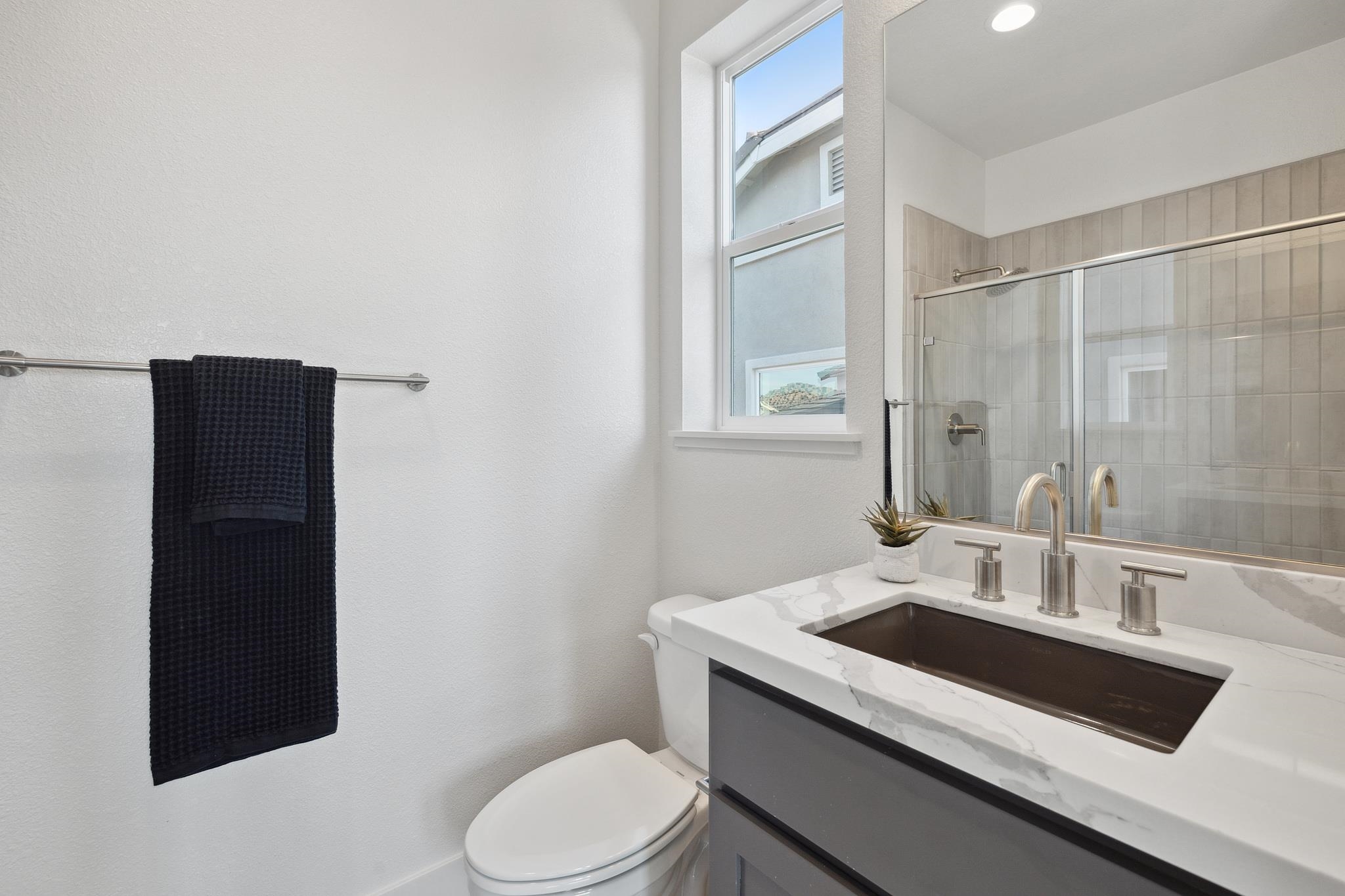 Detail Gallery Image 46 of 60 For 1552 Millennium Way, Fairfield,  CA 94533 - 5 Beds | 4 Baths