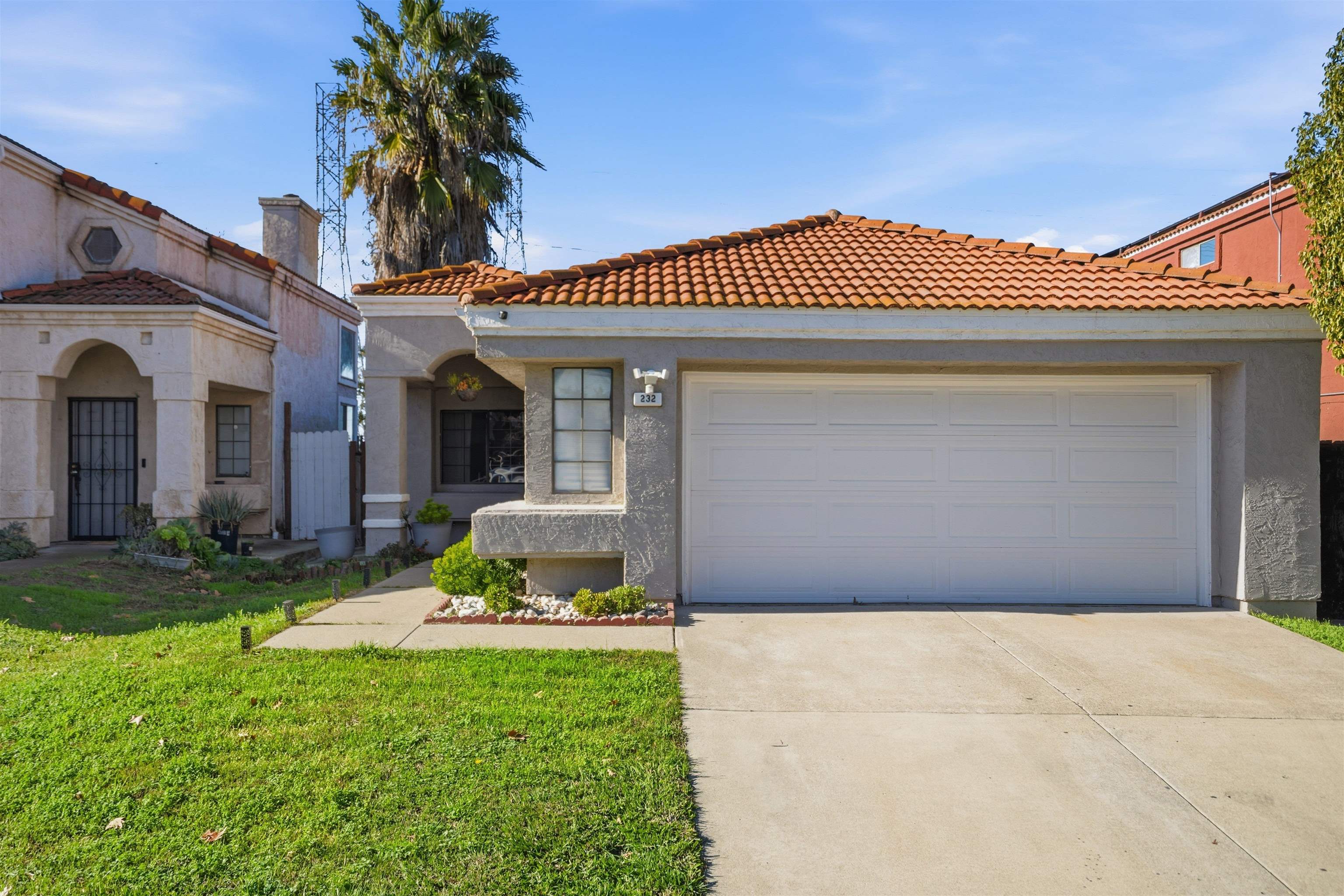 Detail Gallery Image 3 of 37 For 232 Case Dr, Pittsburg,  CA 94565 - 3 Beds | 2 Baths