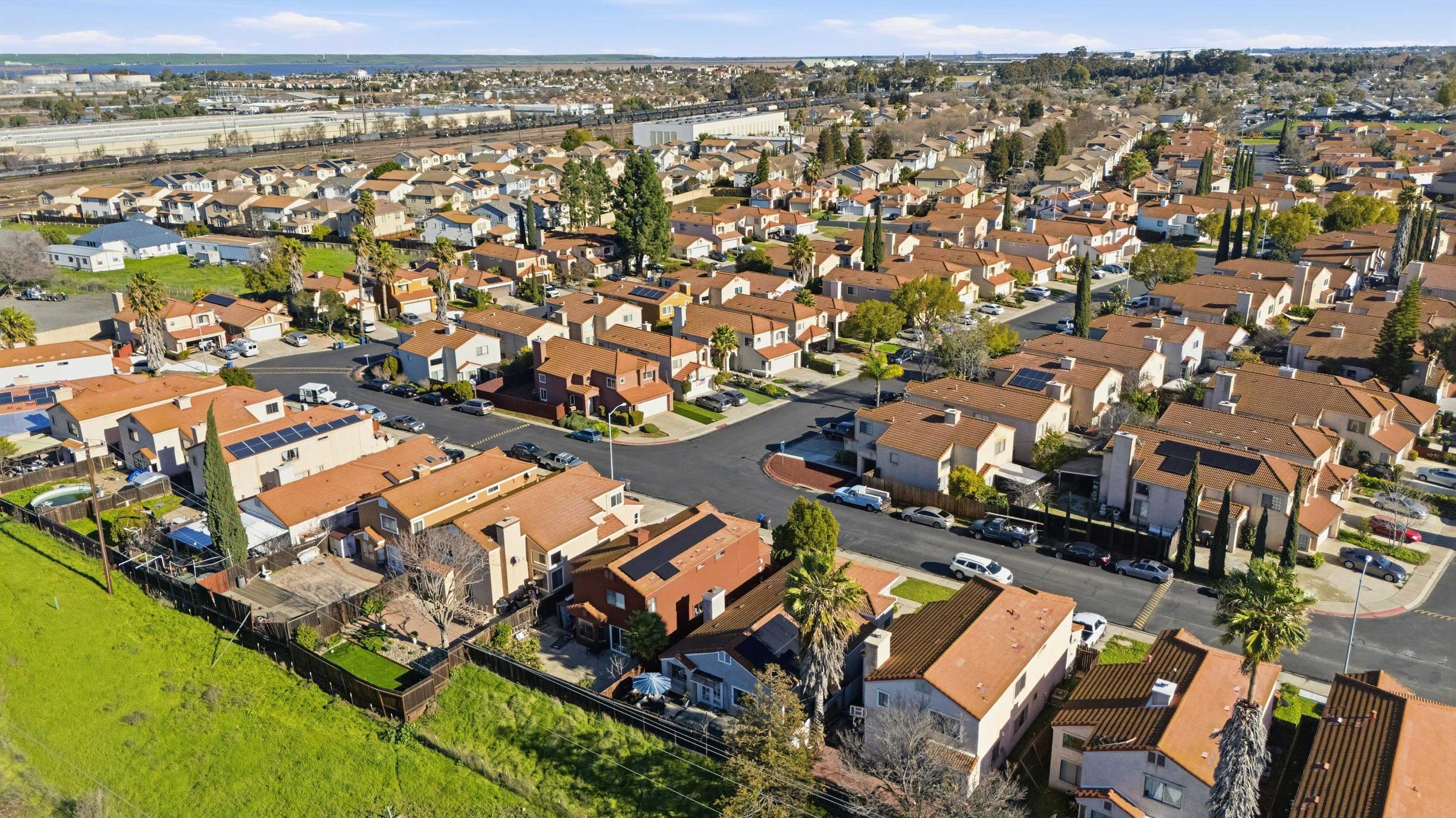 Detail Gallery Image 34 of 37 For 232 Case Dr, Pittsburg,  CA 94565 - 3 Beds | 2 Baths