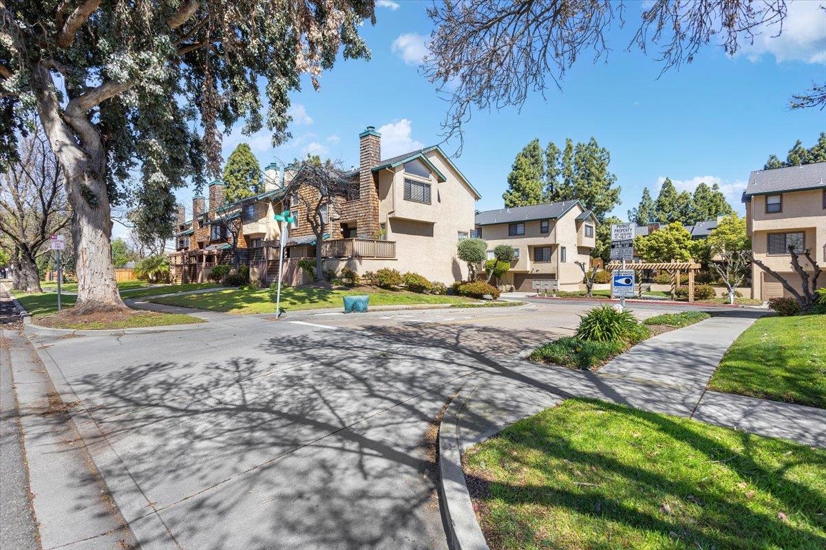 Detail Gallery Image 39 of 49 For 43163 Grimmer Ter, Fremont,  CA 94538 - 2 Beds | 2 Baths