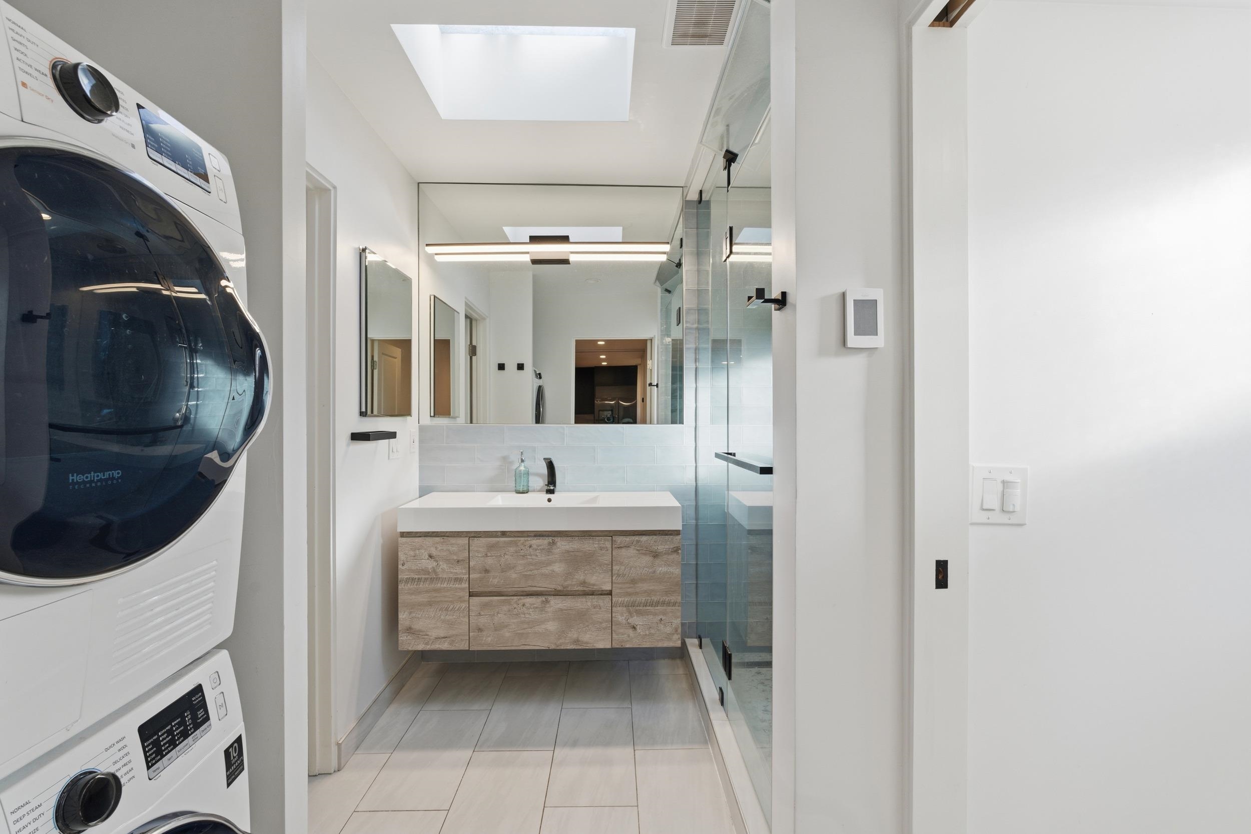 Detail Gallery Image 12 of 34 For 820 46th St., Oakland,  CA 94608 - 1 Beds | 1/1 Baths