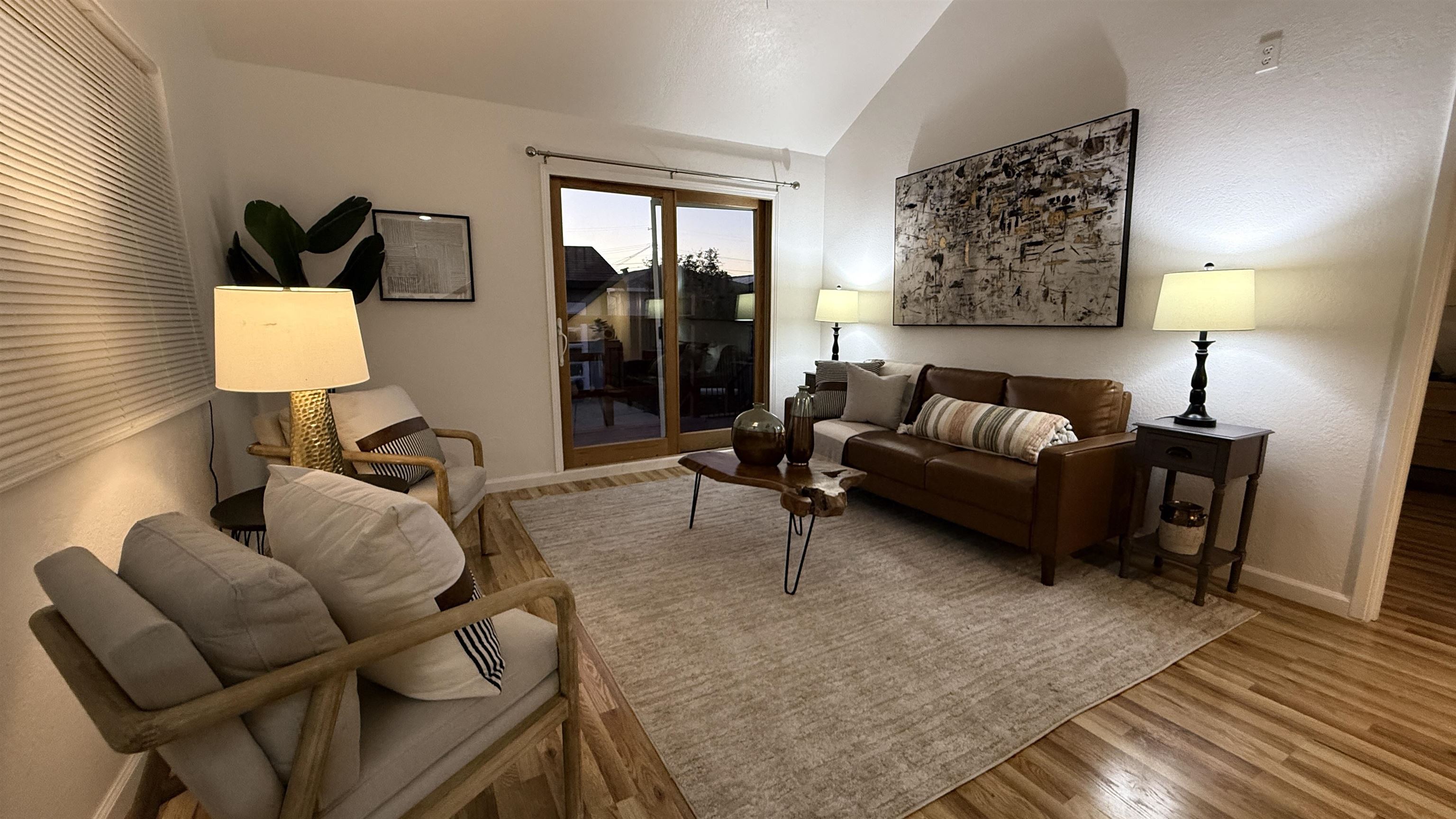 Detail Gallery Image 2 of 26 For 1945 21st St, San Pablo,  CA 94806 - 3 Beds | 2 Baths