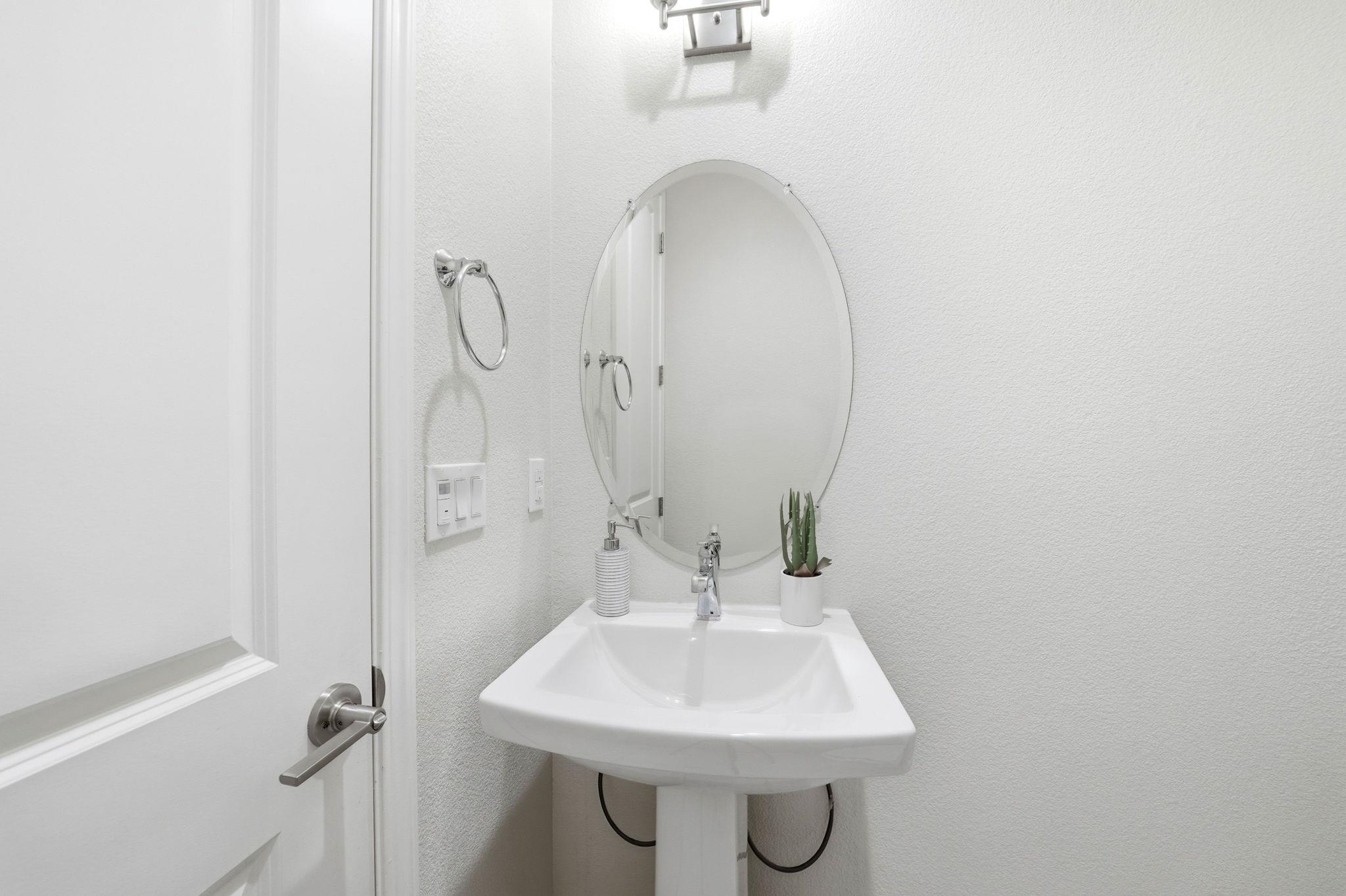 Detail Gallery Image 13 of 33 For 38581 Aventura, Fremont,  CA 94536 - 3 Beds | 2/1 Baths