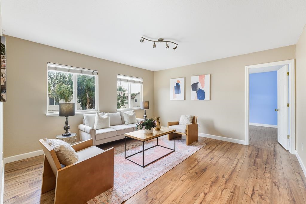 Detail Gallery Image 3 of 60 For 1413 Angus St, Patterson,  CA 95363 - 5 Beds | 3/1 Baths