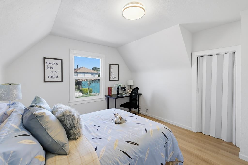 Detail Gallery Image 35 of 43 For 2217 E 24th St, Oakland,  CA 94606 - 3 Beds | 1/1 Baths