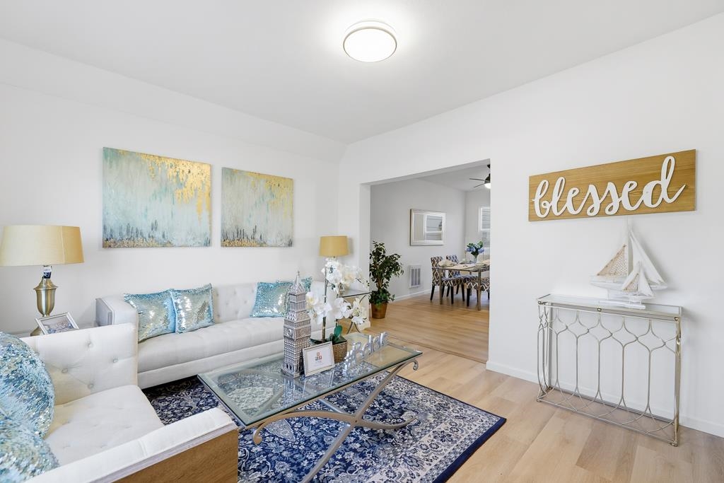 Detail Gallery Image 5 of 43 For 2217 E 24th St, Oakland,  CA 94606 - 3 Beds | 1/1 Baths