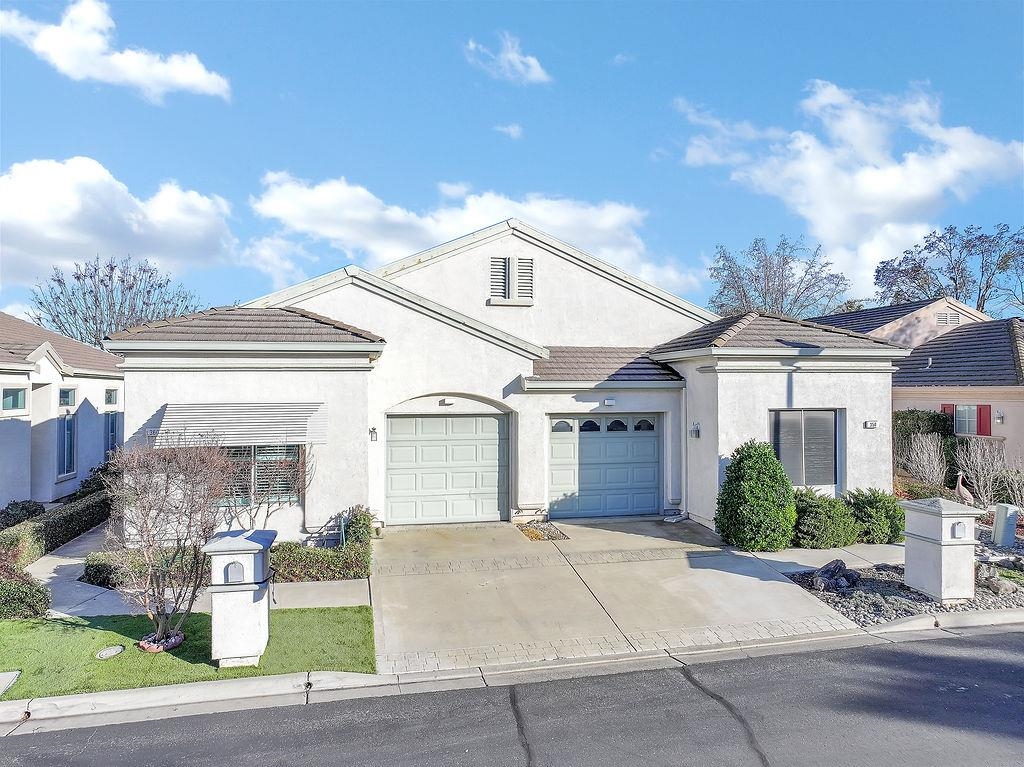 Front Image Thumbnail for CC41120435