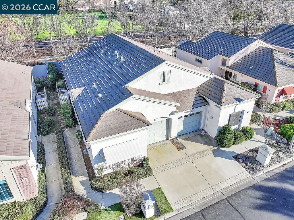 Detail Gallery Image 2 of 39 For 360 Winesap Dr, Brentwood,  CA 94513 - 2 Beds | 2 Baths