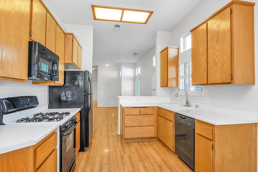 Detail Gallery Image 11 of 41 For 360 Winesap Dr, Brentwood,  CA 94513 - 2 Beds | 2 Baths