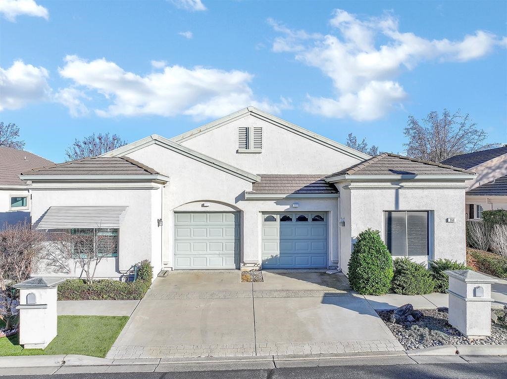 Detail Gallery Image 3 of 41 For 360 Winesap Dr, Brentwood,  CA 94513 - 2 Beds | 2 Baths