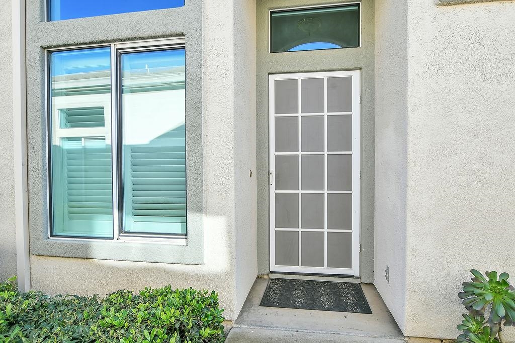 Detail Gallery Image 5 of 41 For 360 Winesap Dr, Brentwood,  CA 94513 - 2 Beds | 2 Baths