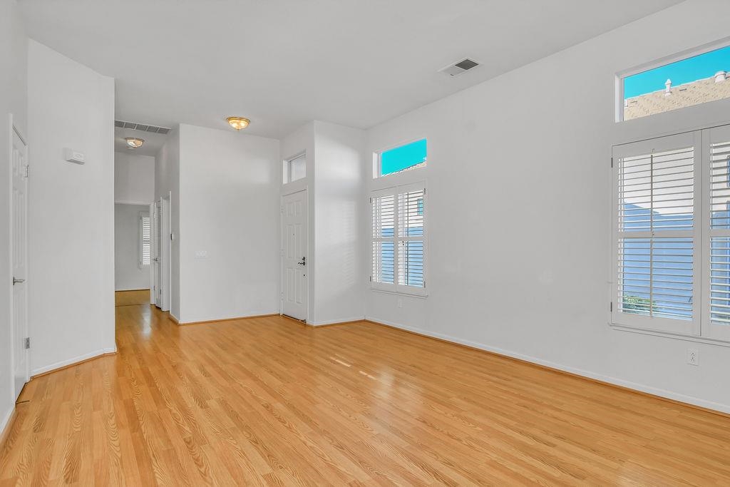 Detail Gallery Image 8 of 41 For 360 Winesap Dr, Brentwood,  CA 94513 - 2 Beds | 2 Baths