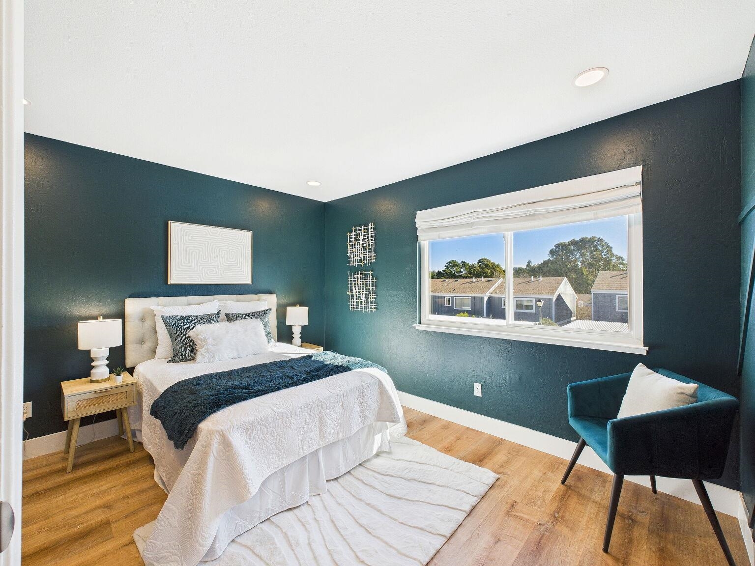Detail Gallery Image 4 of 56 For 8 Park Ct, Richmond,  CA 94803 - 2 Beds | 1/1 Baths