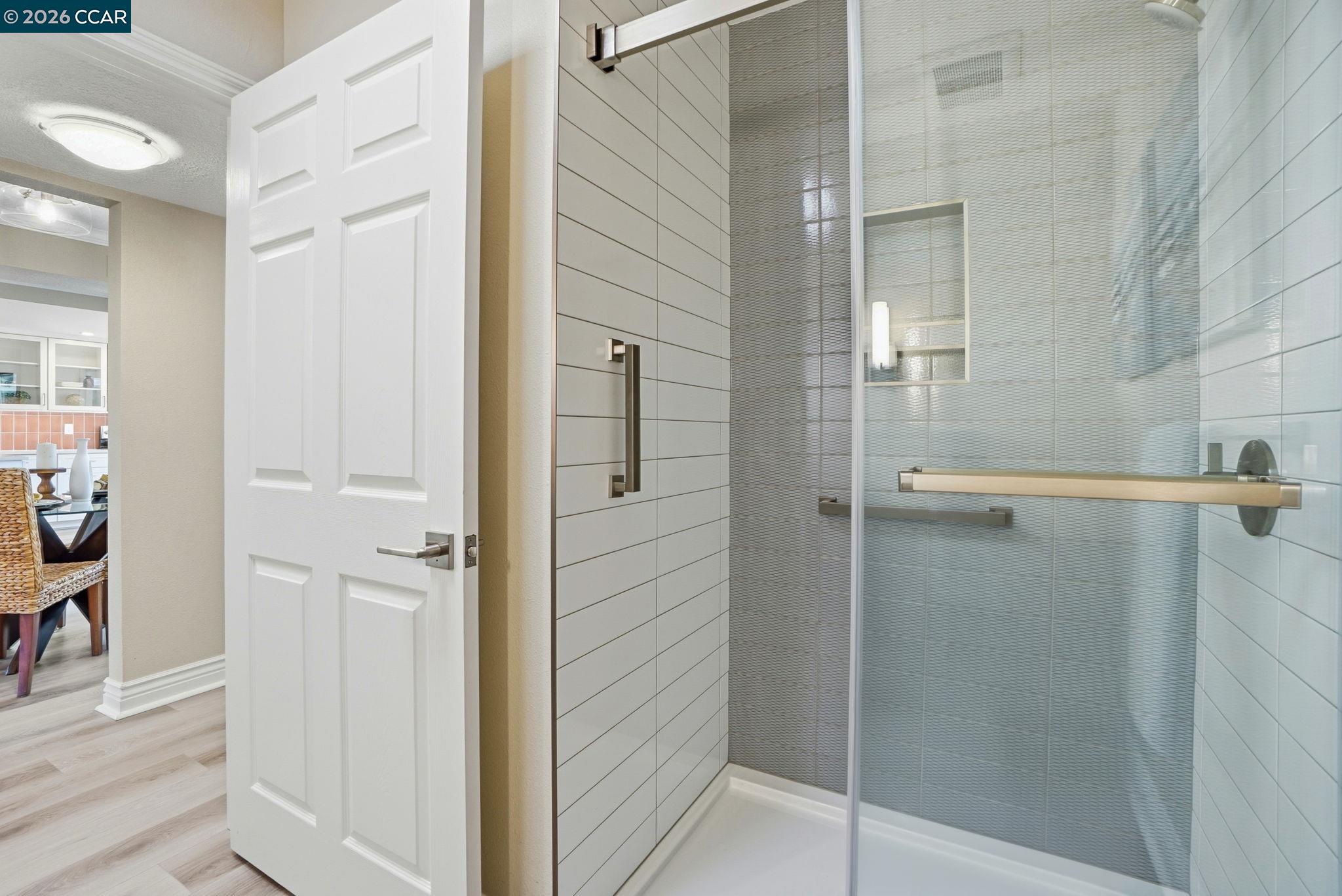 Photo #28: 41120437 Listing: Photo #28