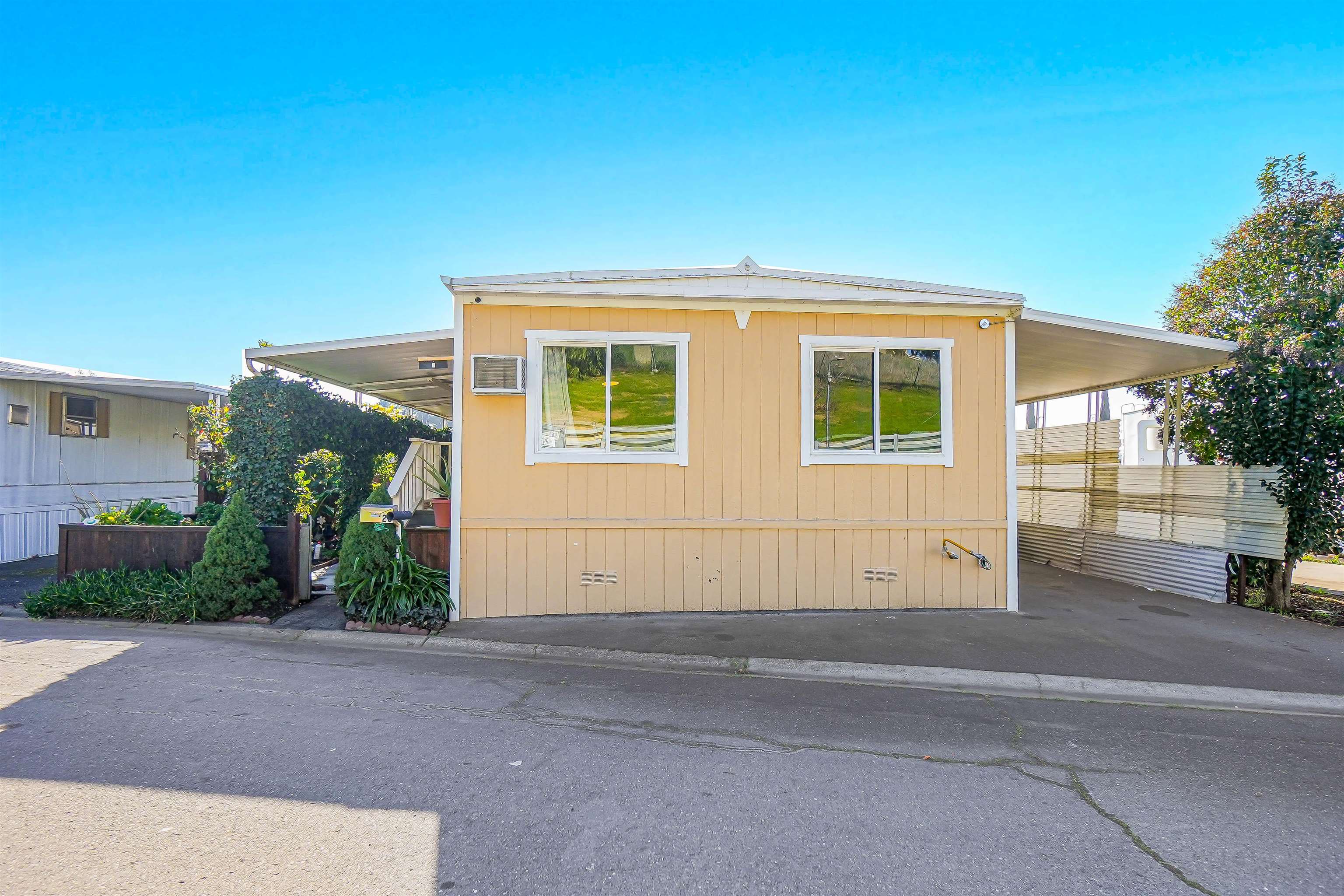 Detail Gallery Image 3 of 44 For 26 David Dr, Concord,  CA 94518 - 3 Beds | 2 Baths