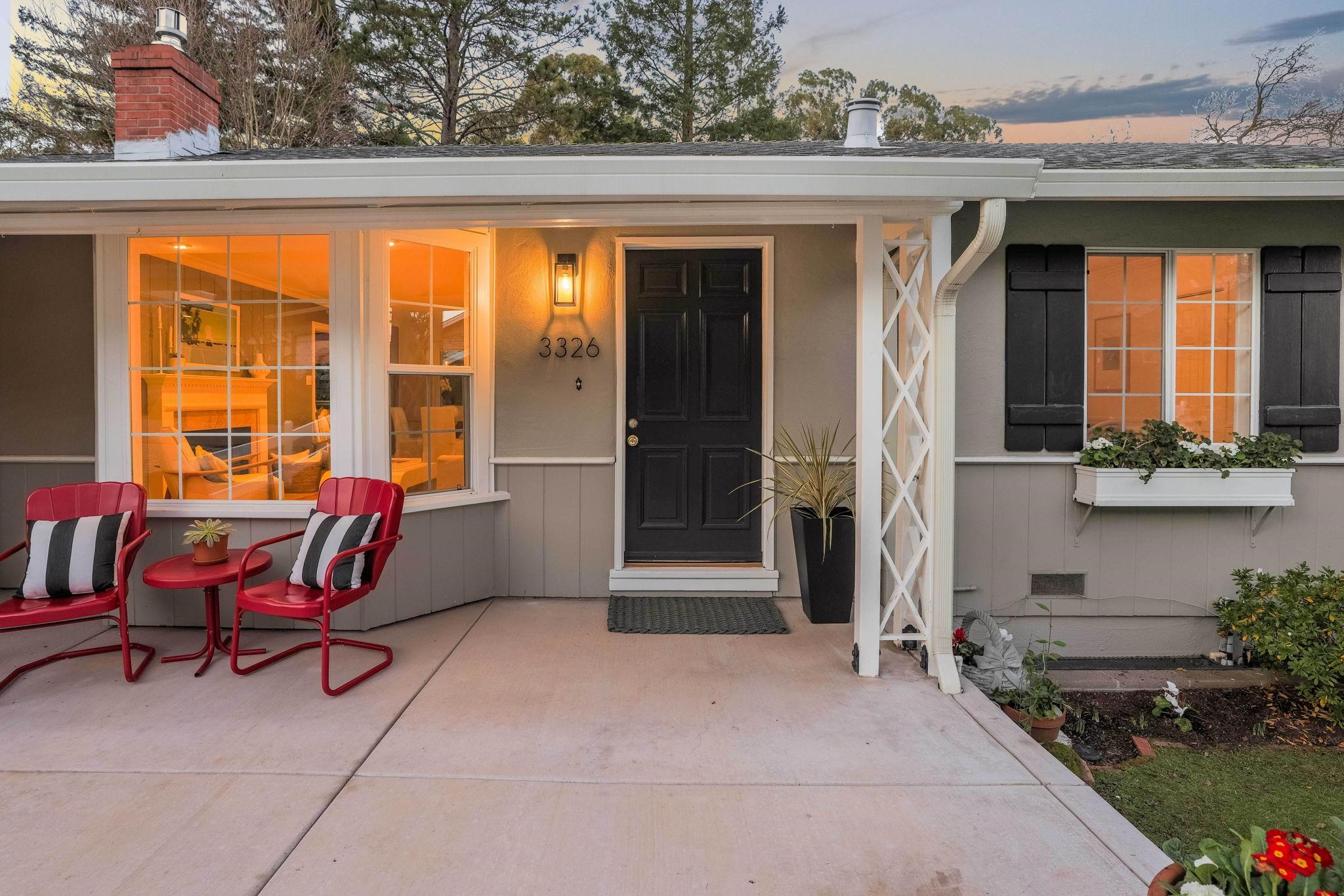 Detail Gallery Image 2 of 59 For 3326 Walnut Lane, Lafayette,  CA 94549 - 4 Beds | 2 Baths