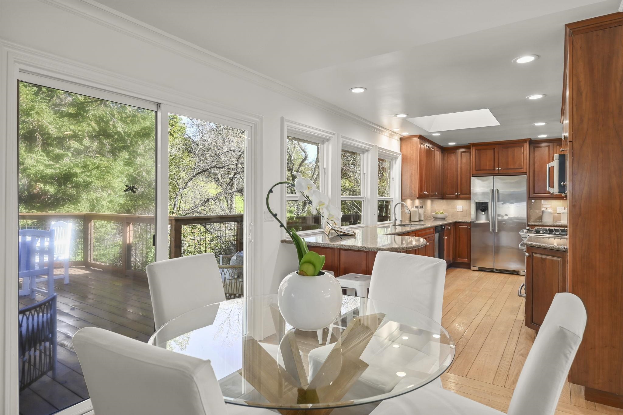 Detail Gallery Image 16 of 59 For 3326 Walnut Lane, Lafayette,  CA 94549 - 4 Beds | 2 Baths