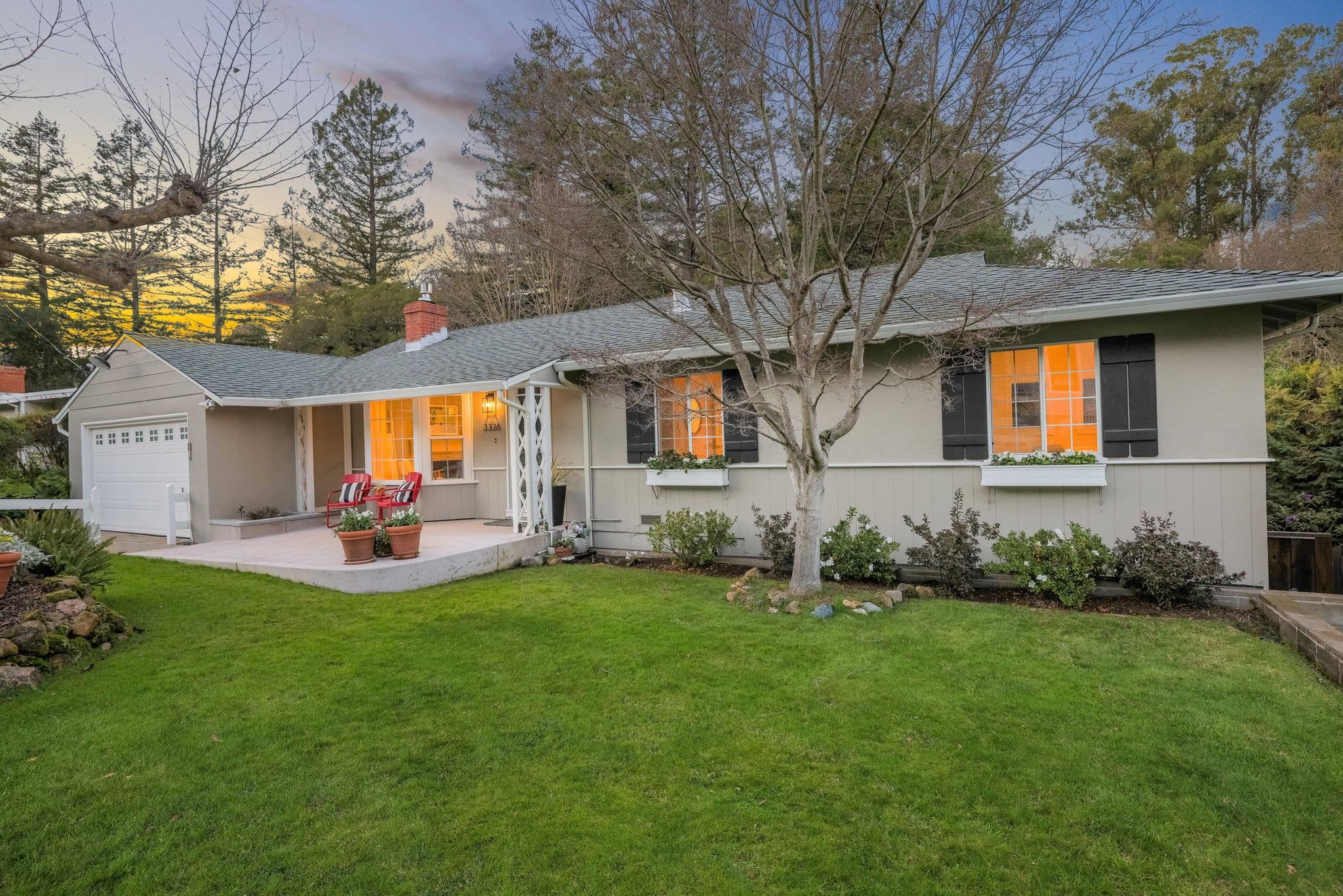 Detail Gallery Image 3 of 59 For 3326 Walnut Lane, Lafayette,  CA 94549 - 4 Beds | 2 Baths