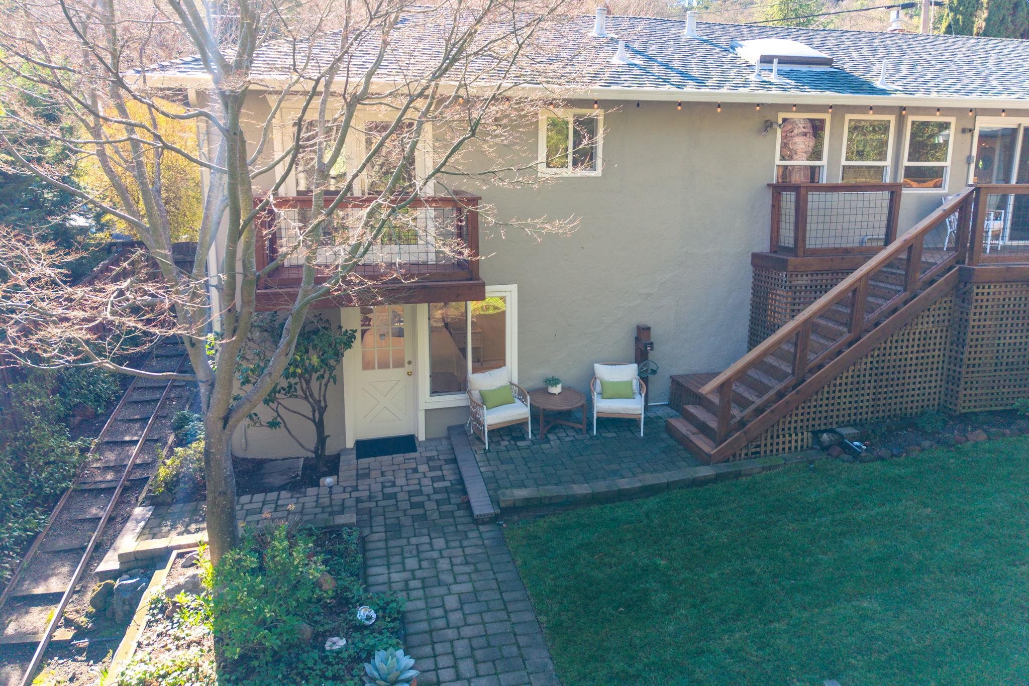 Detail Gallery Image 47 of 59 For 3326 Walnut Lane, Lafayette,  CA 94549 - 4 Beds | 2 Baths