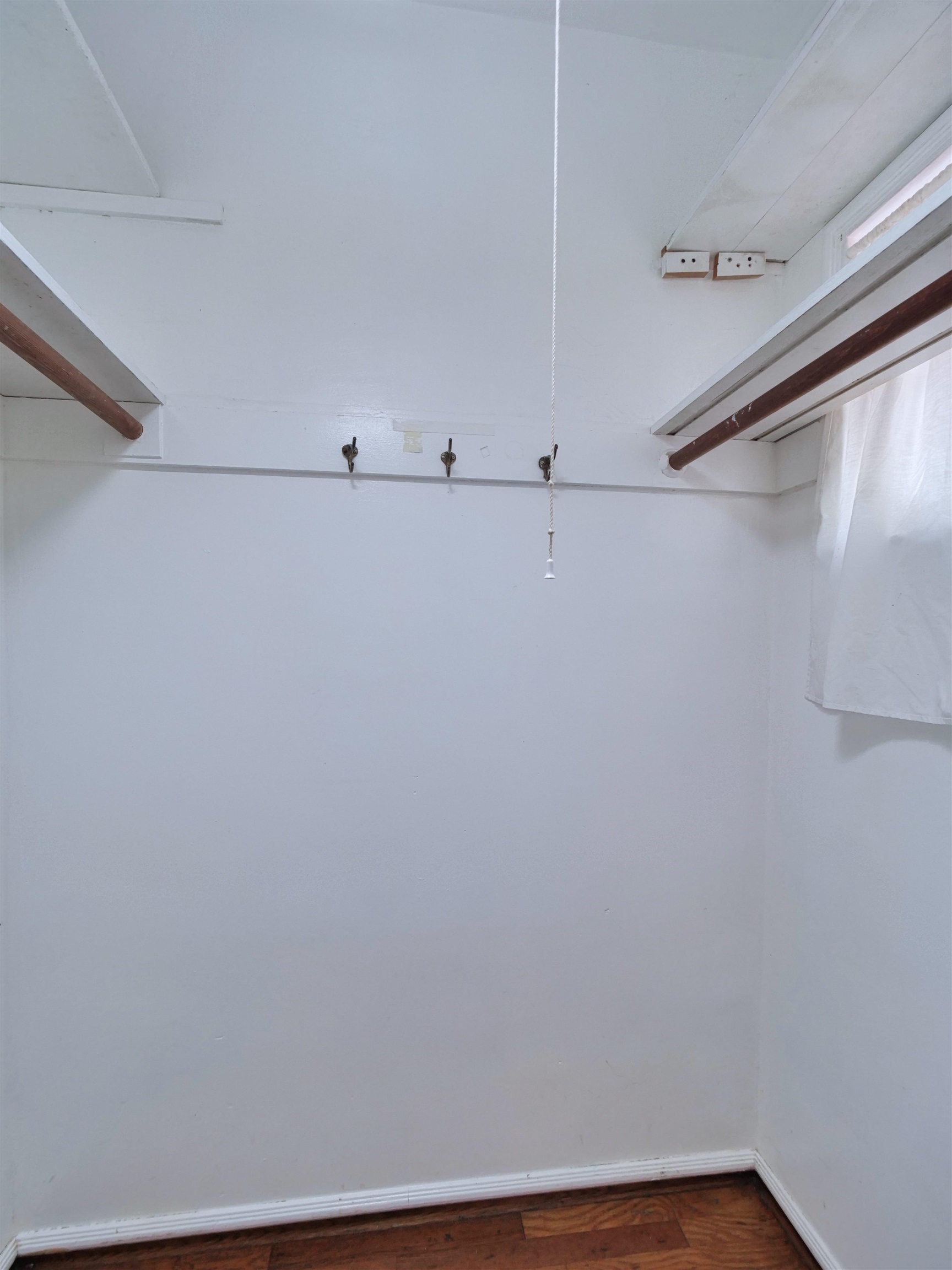 Detail Gallery Image 15 of 26 For 2555 Barrett Ave, Richmond,  CA 94804 - 2 Beds | 1 Baths