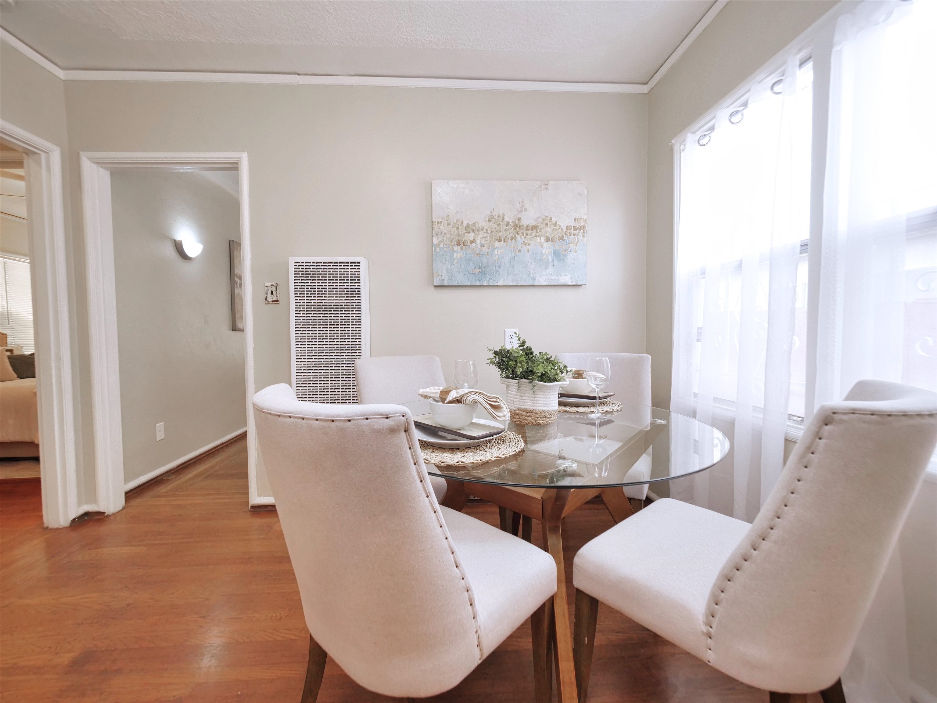 Detail Gallery Image 8 of 26 For 2555 Barrett Ave, Richmond,  CA 94804 - 2 Beds | 1 Baths