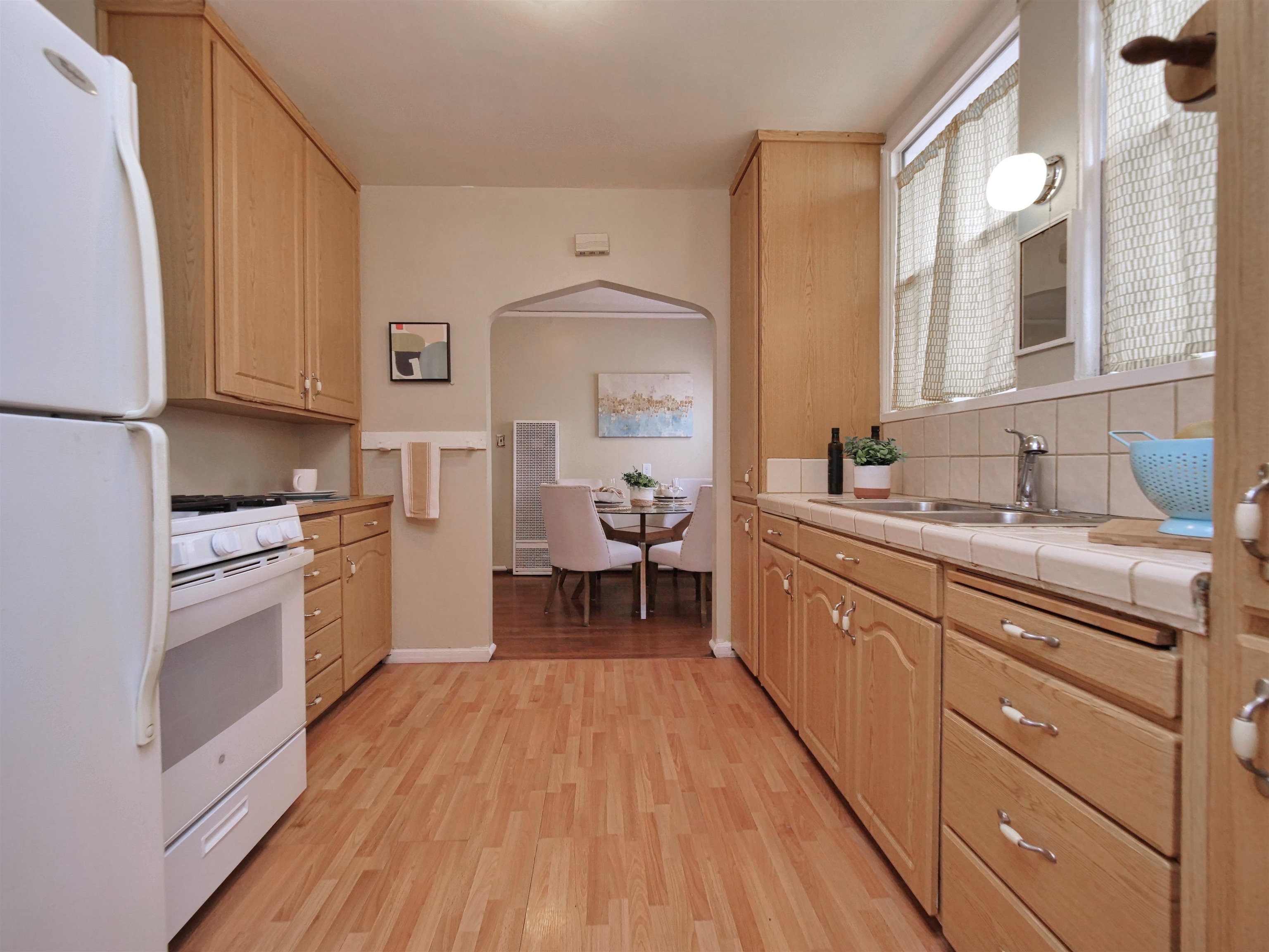 Detail Gallery Image 10 of 26 For 2555 Barrett Ave, Richmond,  CA 94804 - 2 Beds | 1 Baths