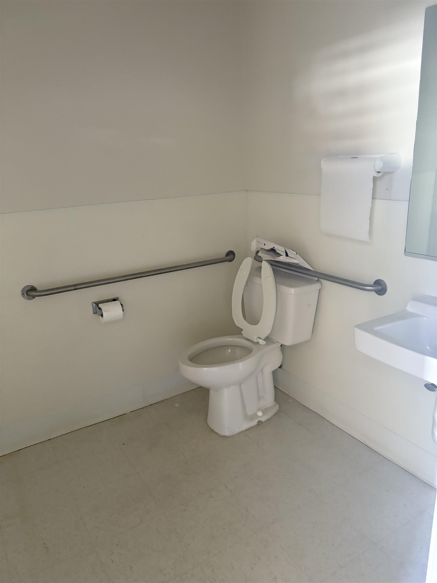 Detail Gallery Image 31 of 48 For , Hayward,  CA 94541 - – Beds | – Baths