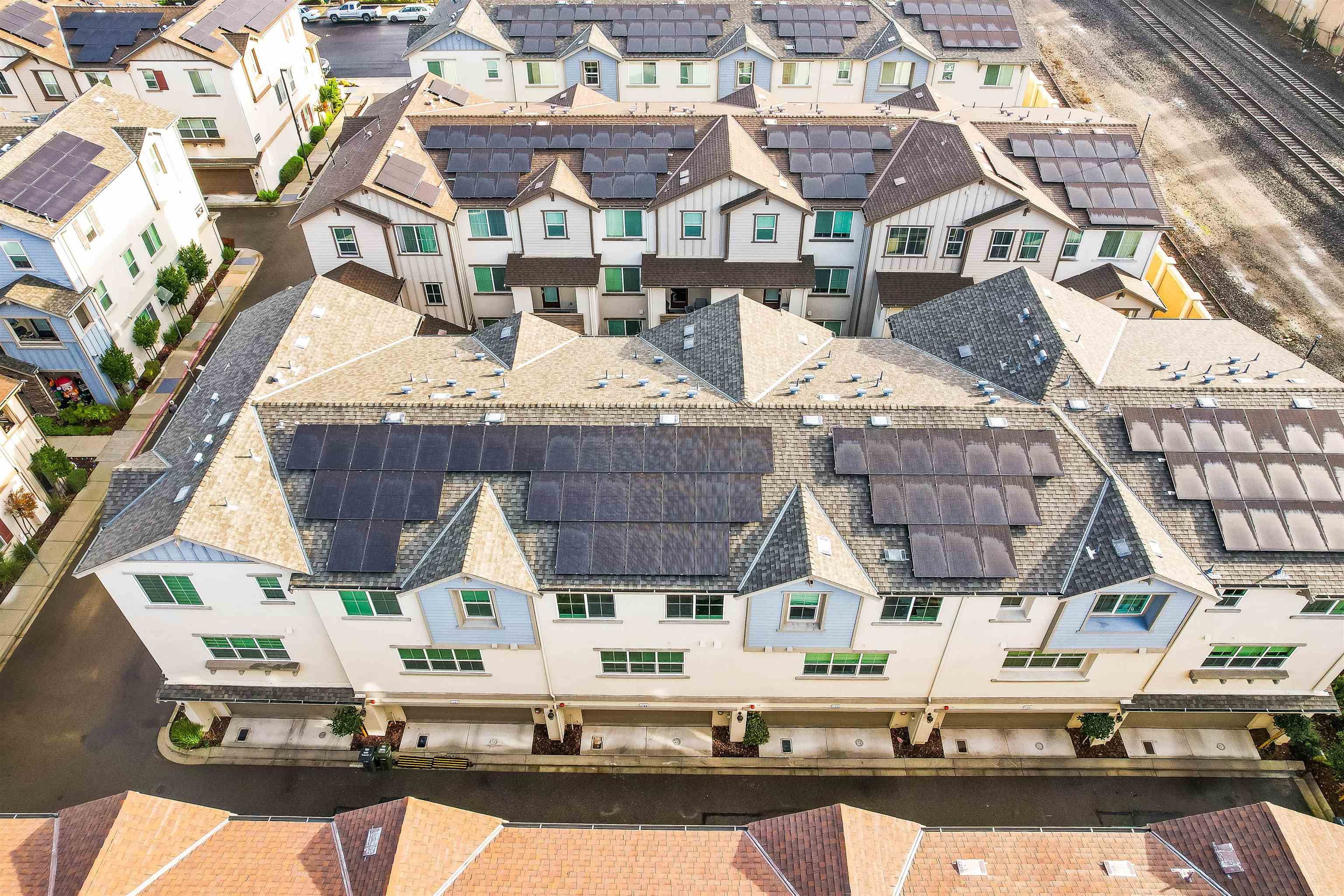 Detail Gallery Image 53 of 55 For 1725 Pedrozzi Cmn, Livermore,  CA 94551 - 4 Beds | 3/1 Baths