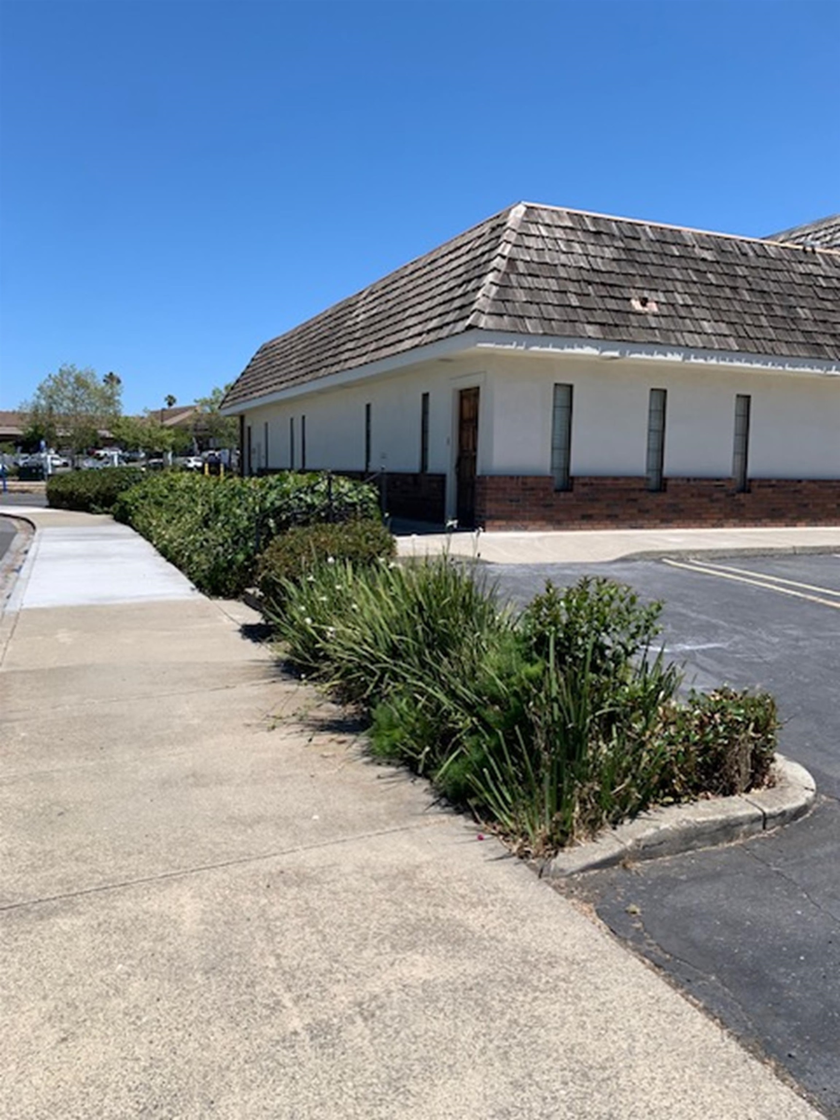 Detail Gallery Image 5 of 17 For 2800 Lone Tree Way, Antioch,  CA 94509 - – Beds | – Baths