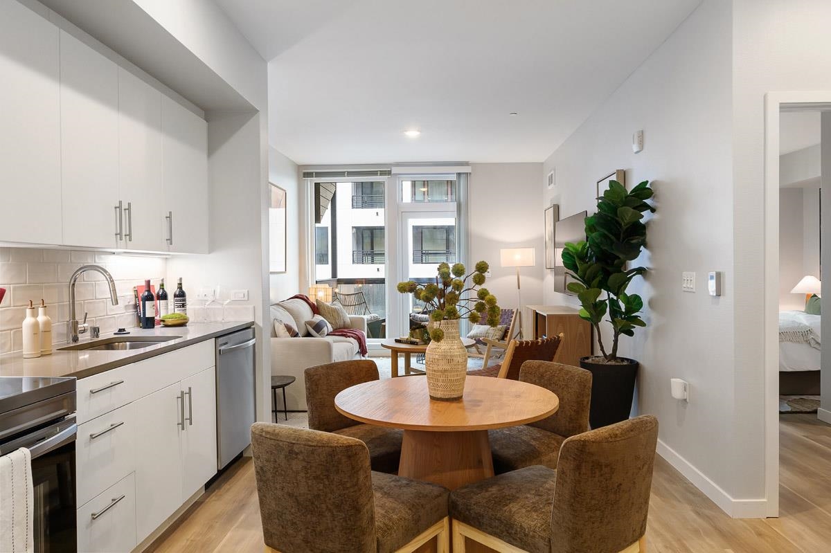 Detail Gallery Image 11 of 41 For 260 Brooklyn Basin Way #443,  Oakland,  CA 94606 - 1 Beds | 1 Baths