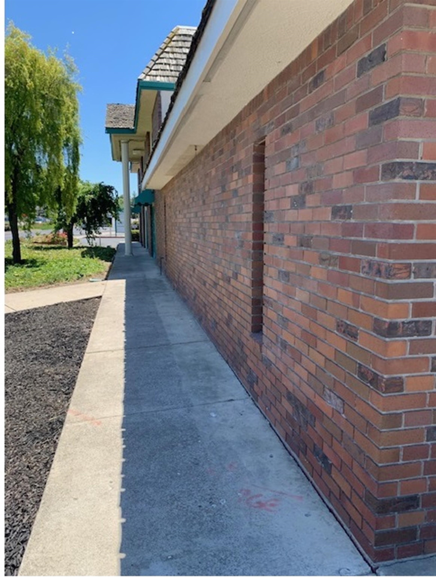 Detail Gallery Image 6 of 19 For 2800 Lone Tree Way, Antioch,  CA 94509 - – Beds | – Baths