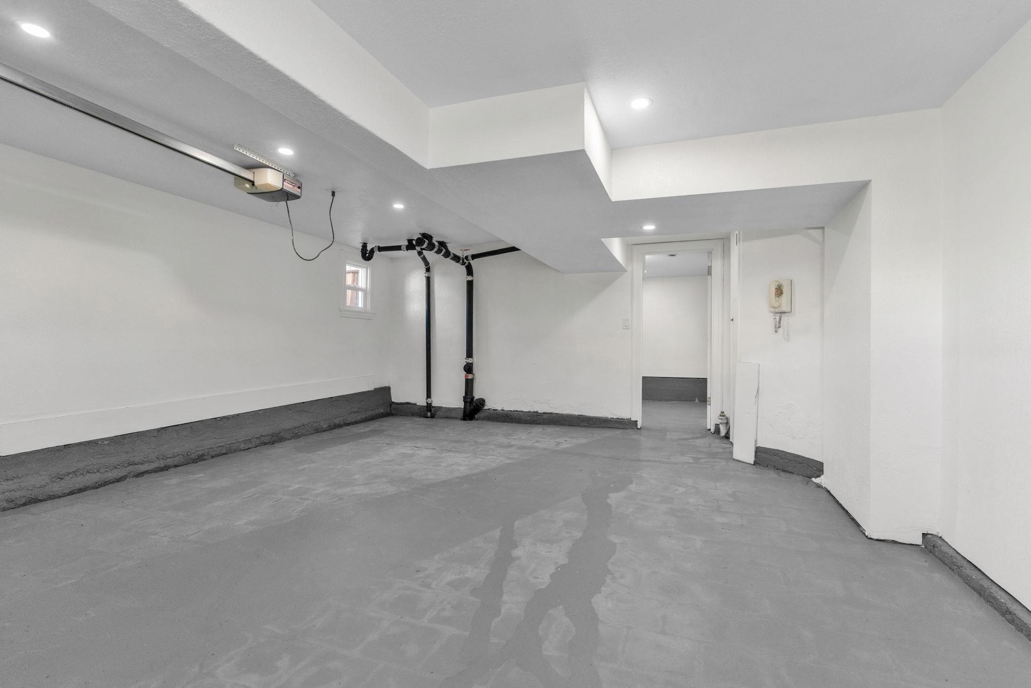 Detail Gallery Image 38 of 49 For 1482 Lincoln, Berkeley,  CA 94702 - 3 Beds | 2 Baths