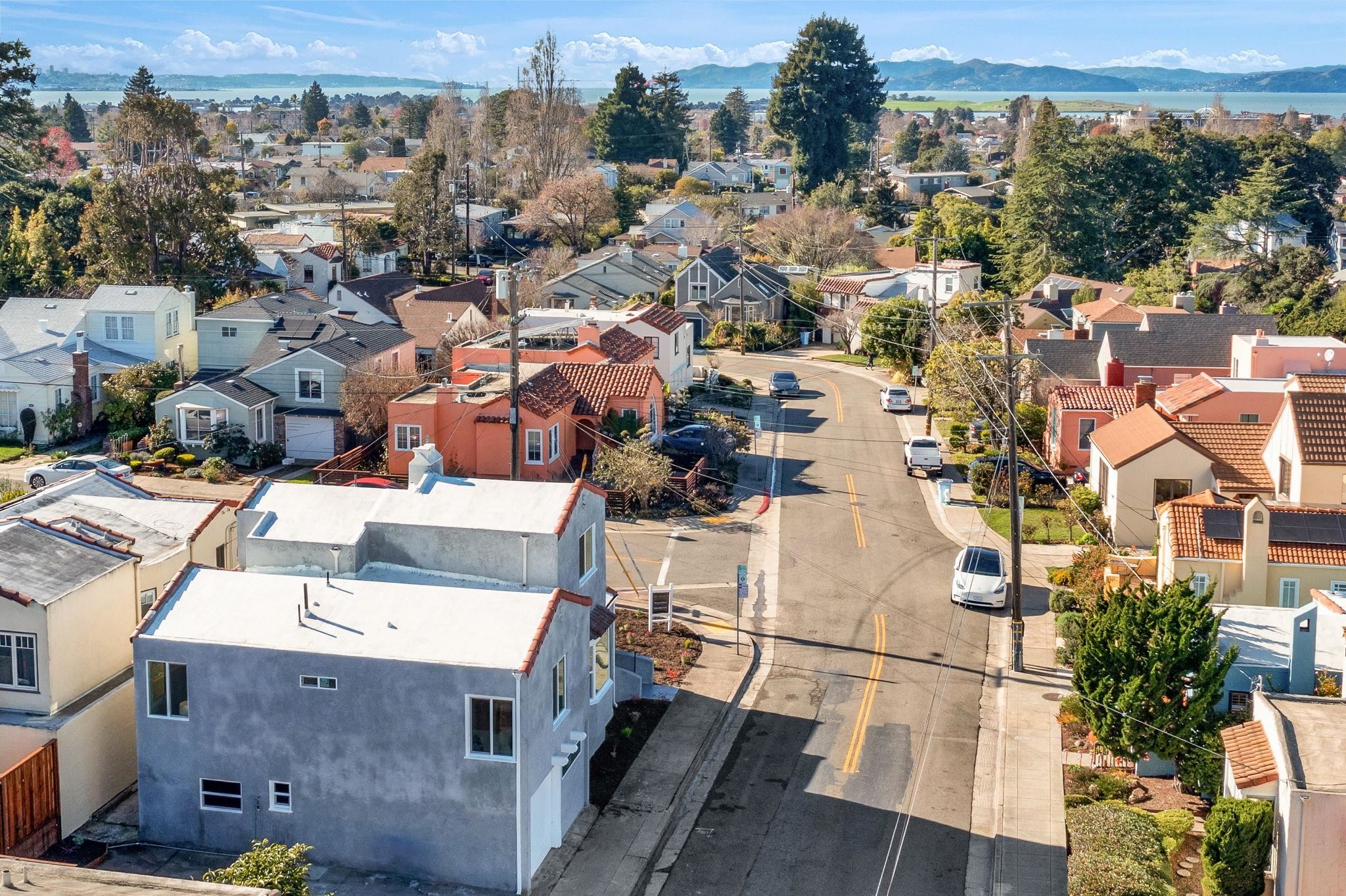 Detail Gallery Image 42 of 49 For 1482 Lincoln, Berkeley,  CA 94702 - 3 Beds | 2 Baths