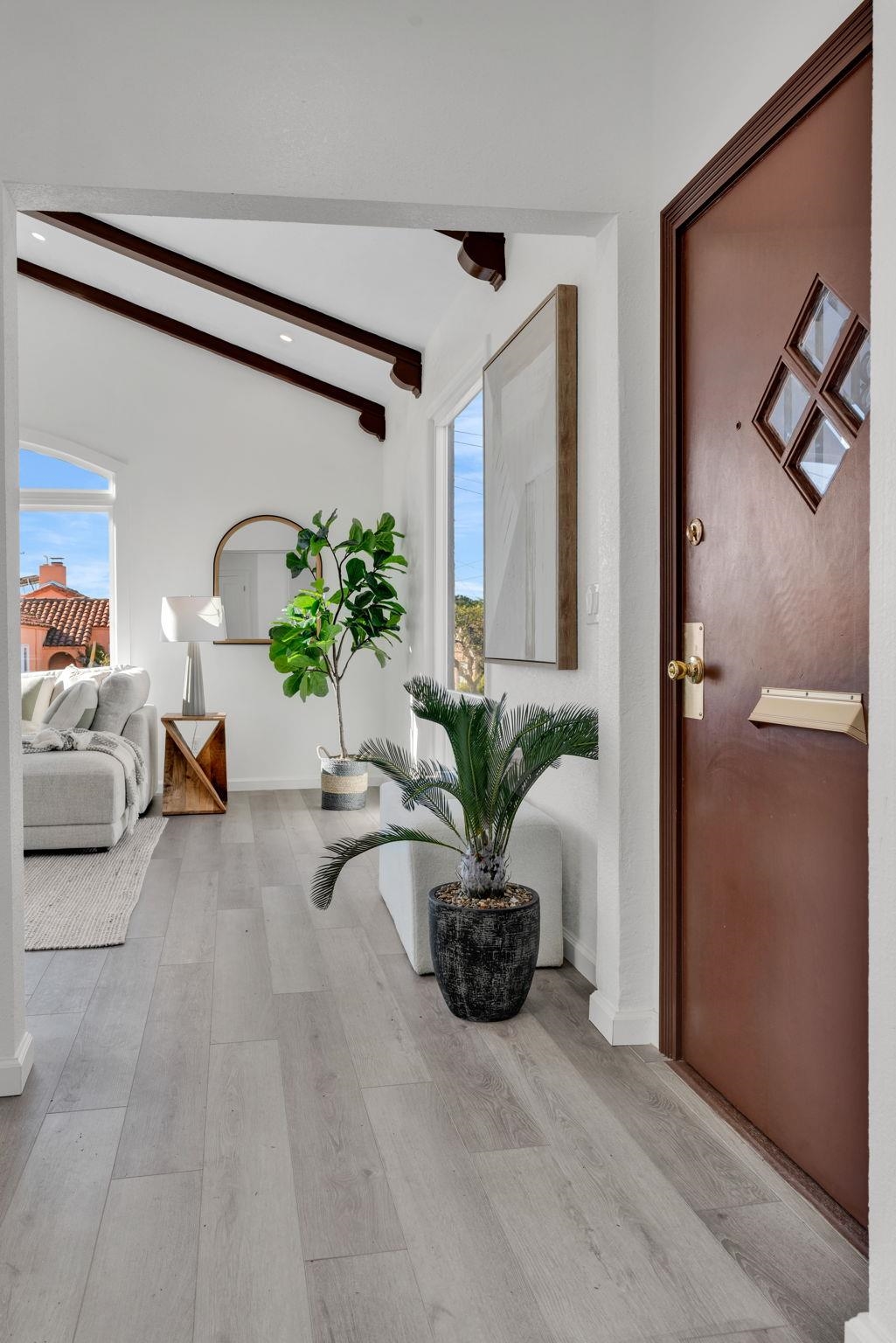 Detail Gallery Image 7 of 49 For 1482 Lincoln, Berkeley,  CA 94702 - 3 Beds | 2 Baths